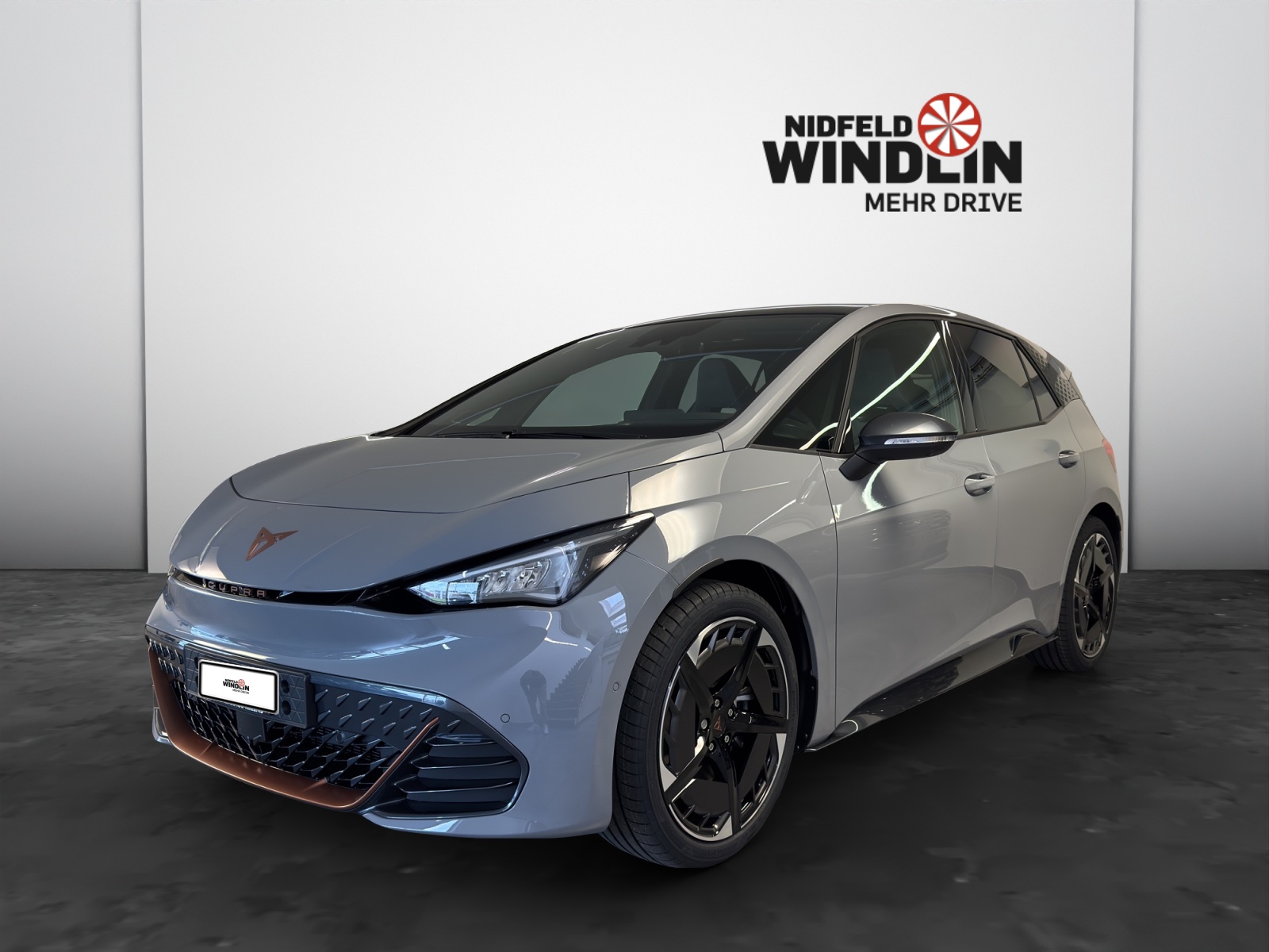 CUPRA Born 79 Kwh-showroom-element-1