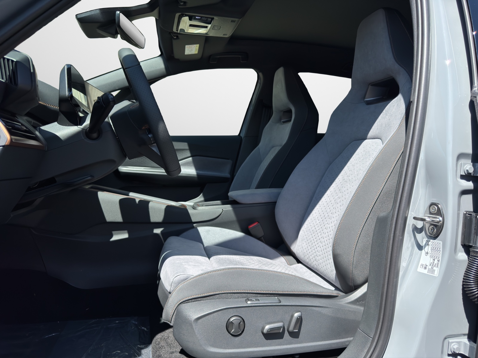 CUPRA Born 79 Kwh-image-4