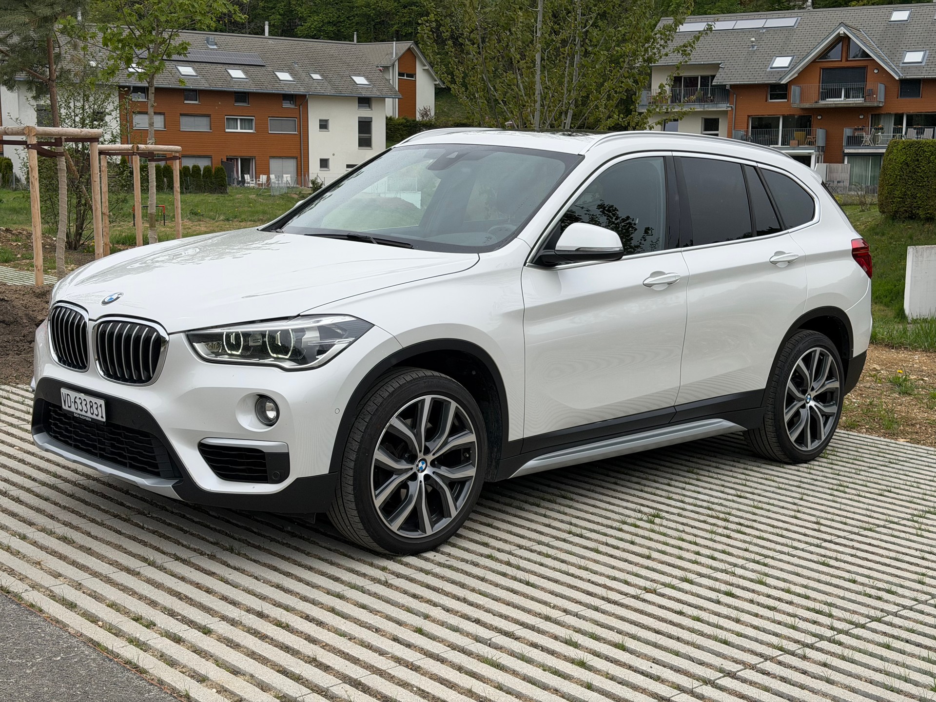 BMW X1 xDrive 25d M Sport Steptronic-image-1