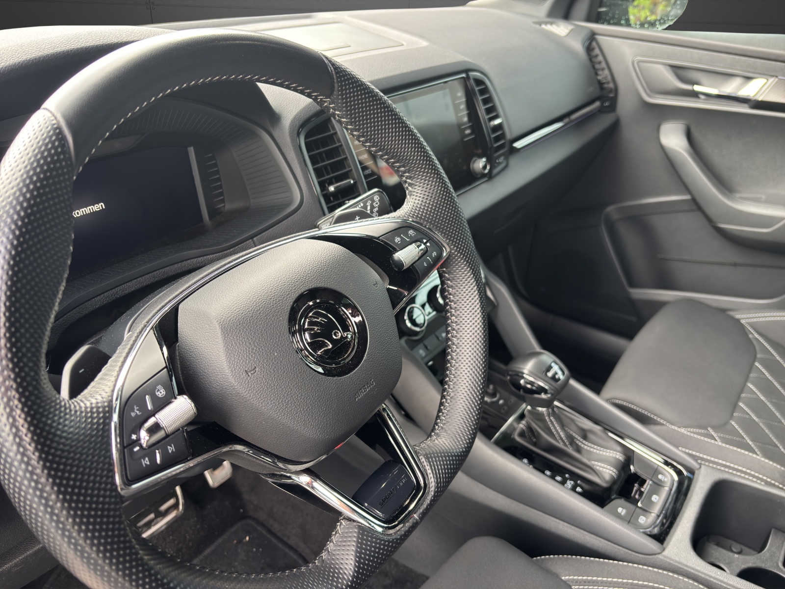 SKODA Karoq 2.0 TSI SportLine 4x4 DSG-showroom-element-3