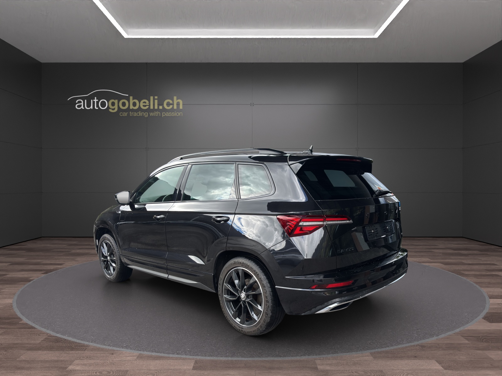 SKODA Karoq 2.0 TSI SportLine 4x4 DSG-showroom-element-1