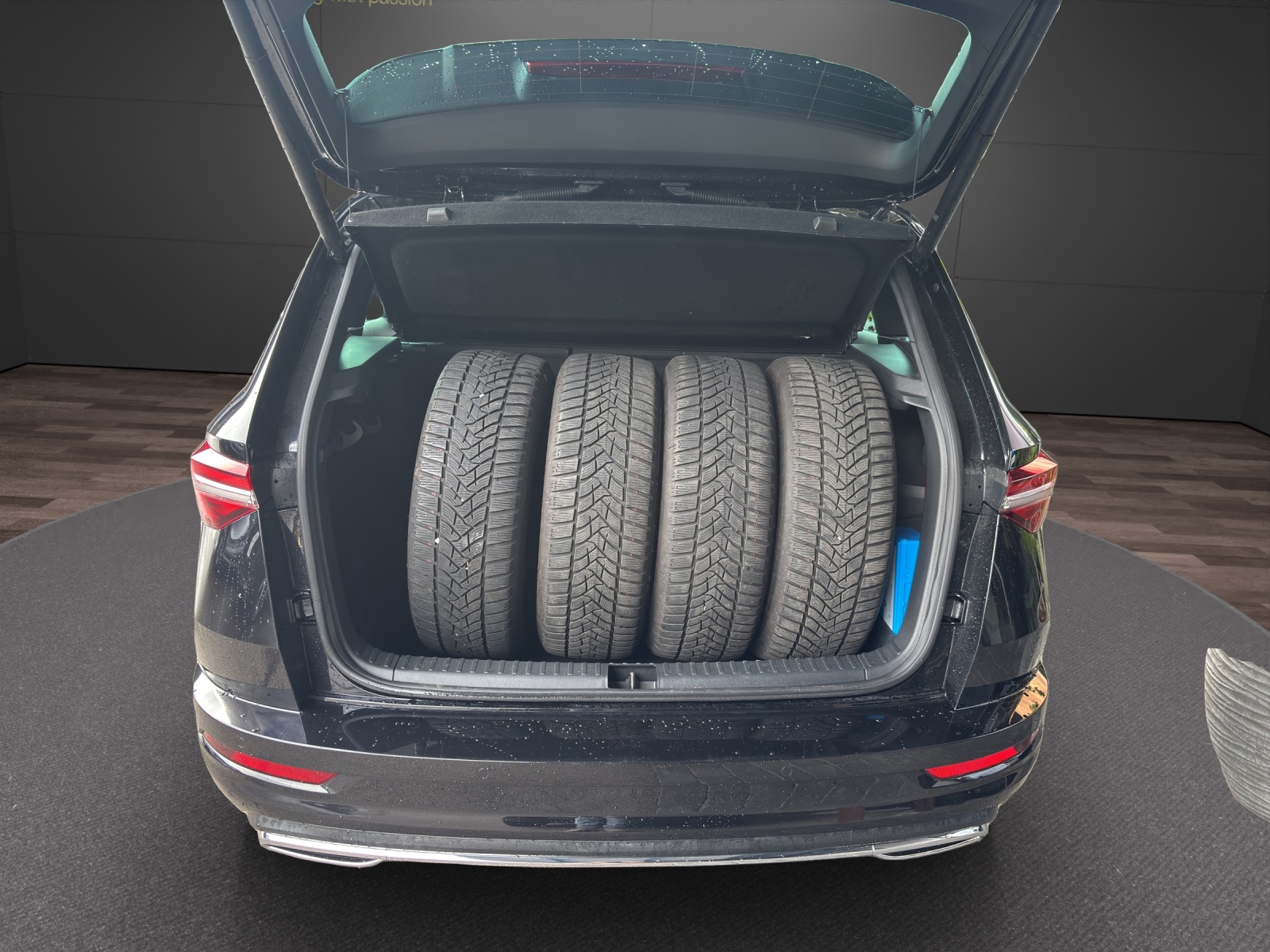 SKODA Karoq 2.0 TSI SportLine 4x4 DSG-image-11