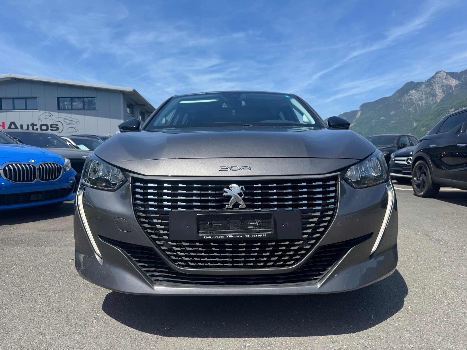 PEUGEOT 208 1.2 PureTech Allure EAT8-showroom-element-1