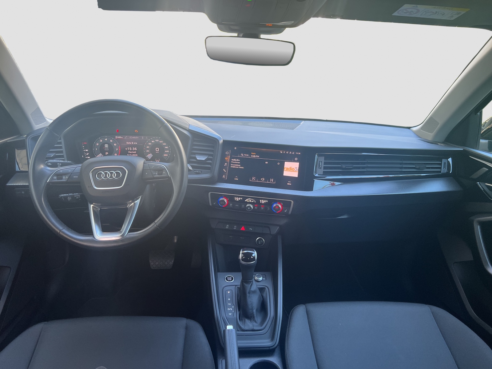 AUDI A1 Sportback 30 TFSI Attraction S-tronic-image-8