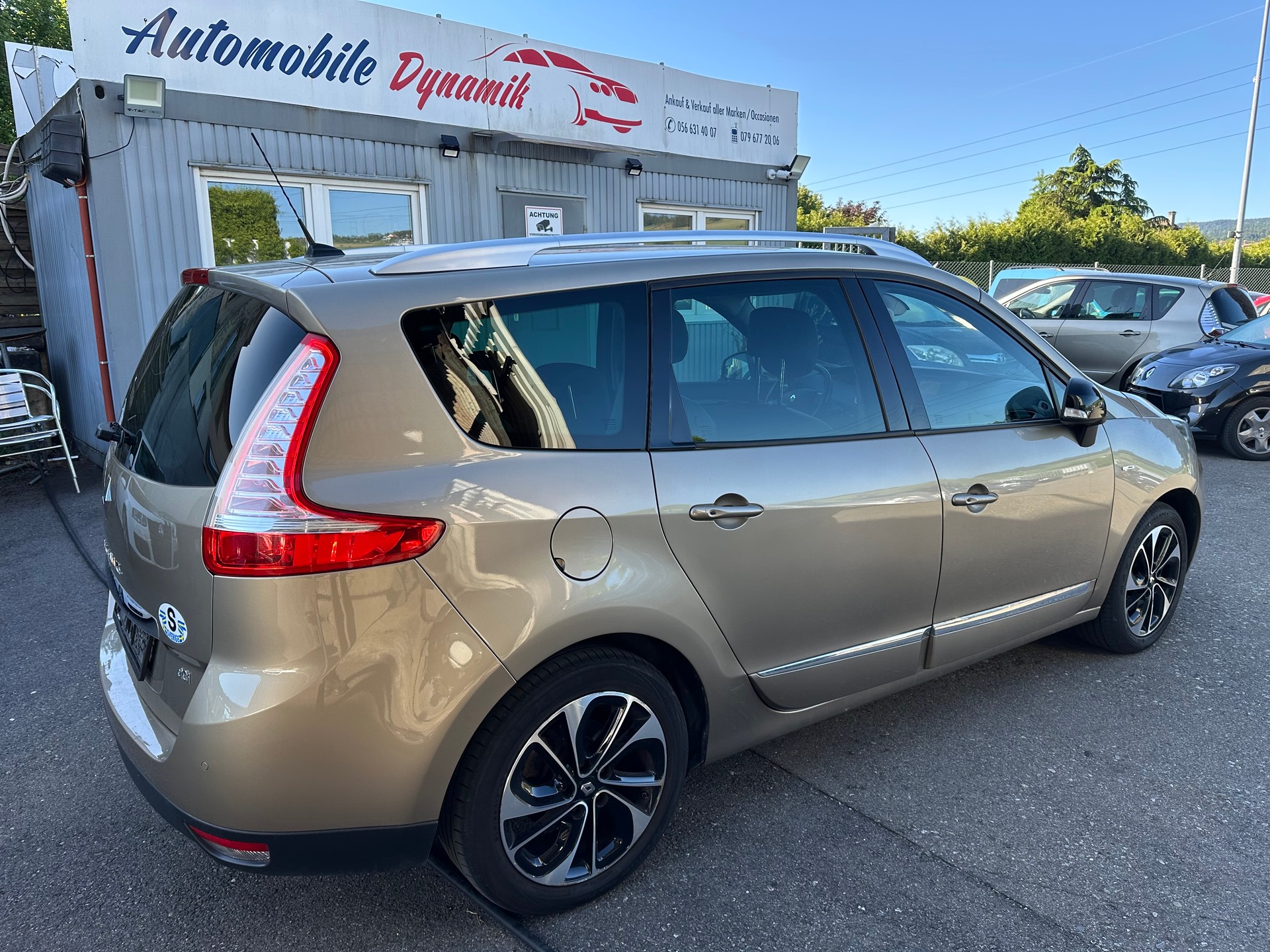 RENAULT Grand Scénic 1.5 dCi Bose EDC-image-4