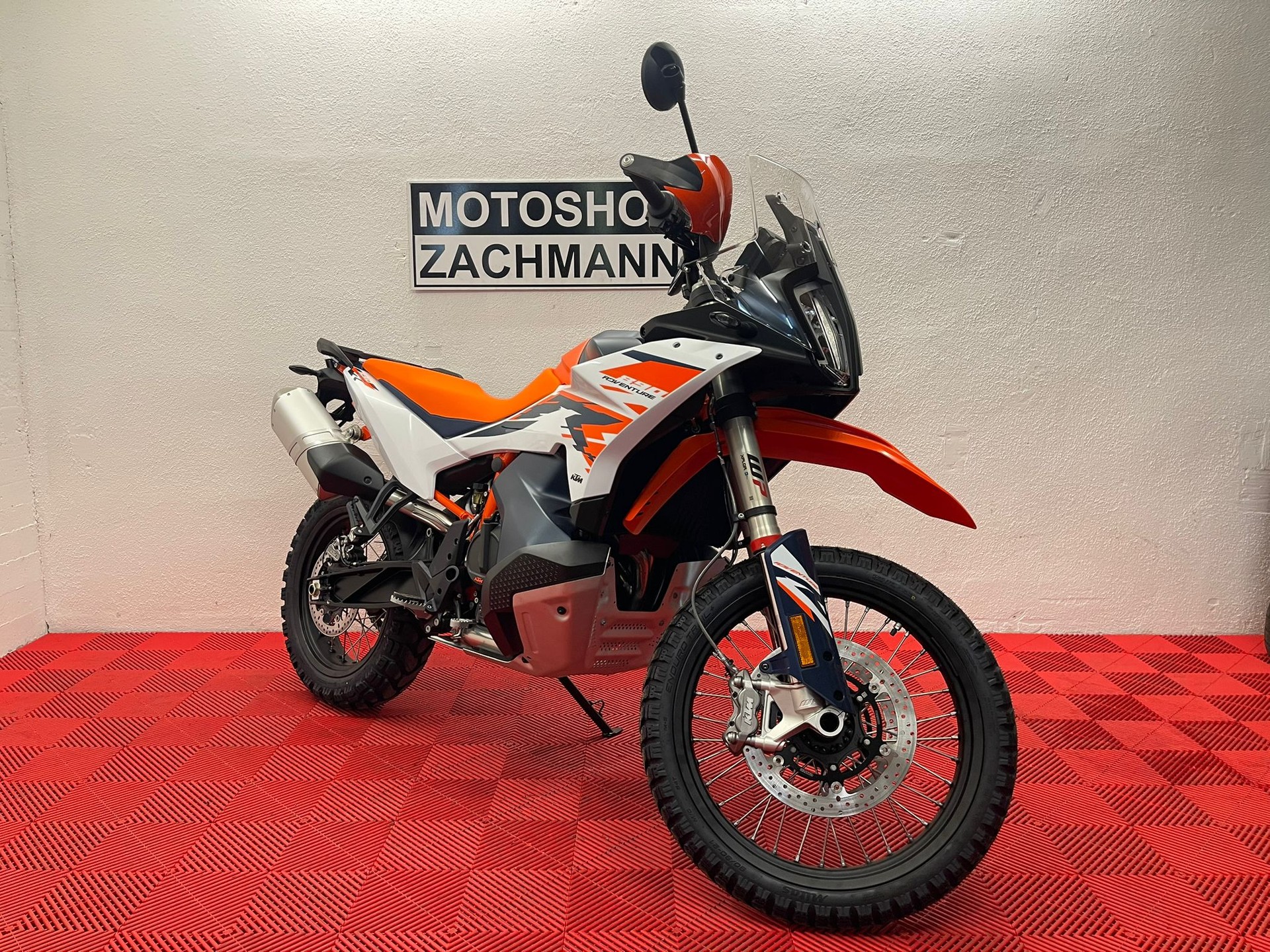 KTM 890 Adventure R-image-1