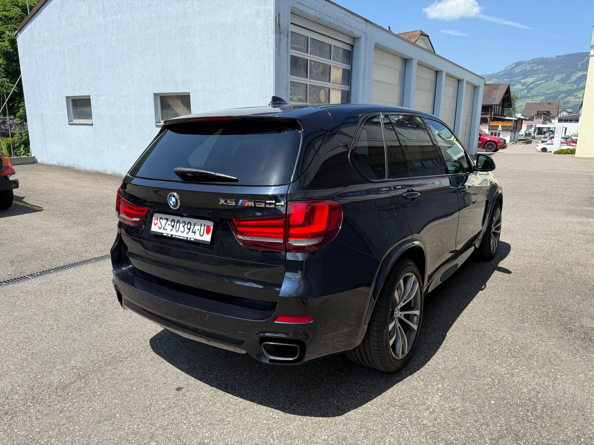 BMW X5 xDrive M50d Steptronic-showroom-element-3