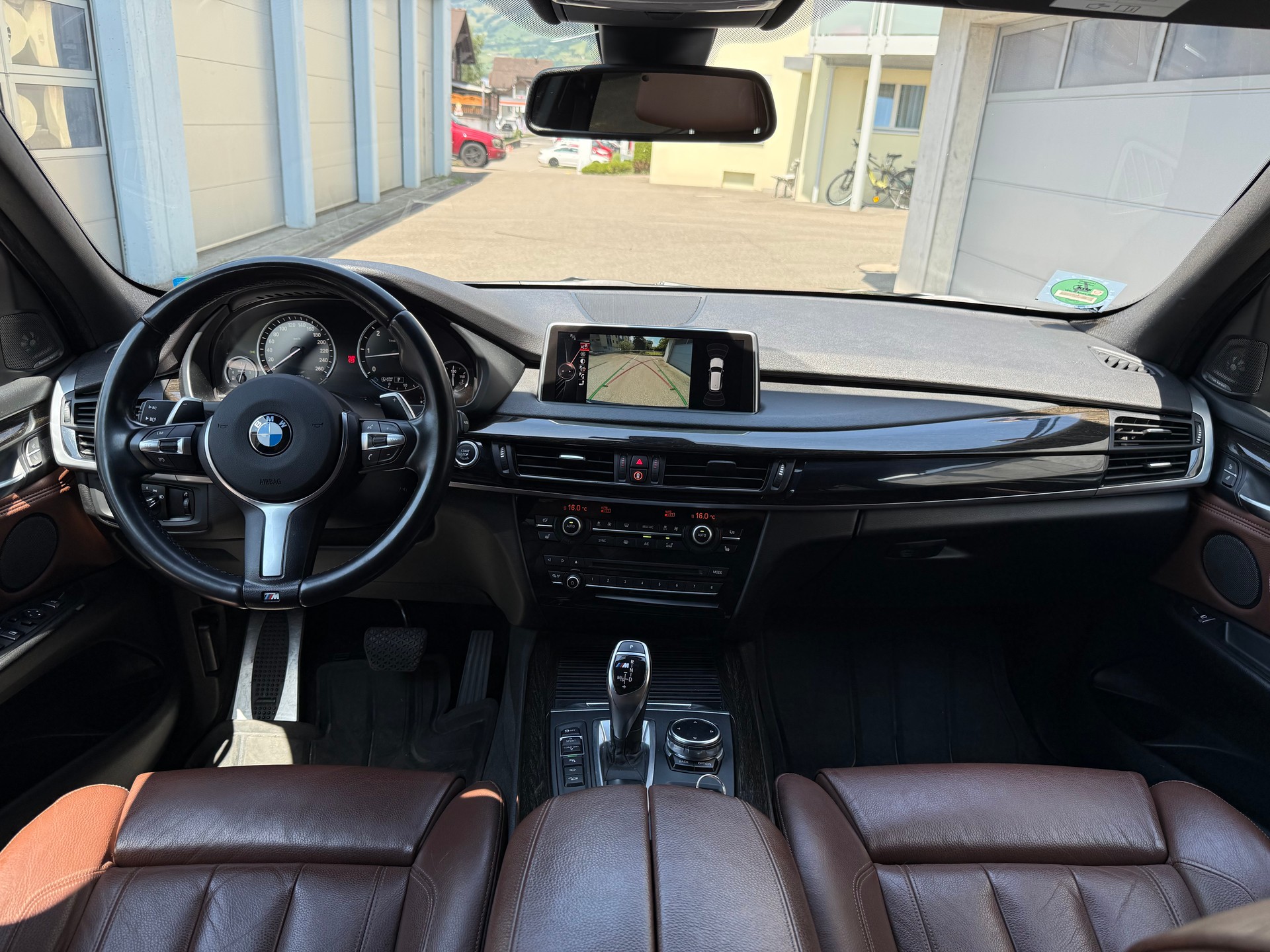 BMW X5 xDrive M50d Steptronic-image-19