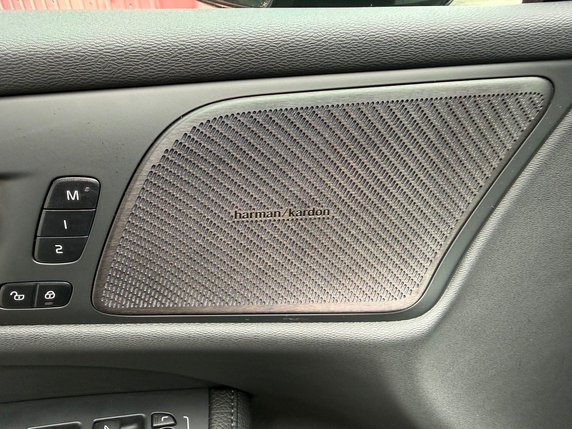 VOLVO V60 B4 Diesel Mild Hybrid Inscription Geartronic-image-7