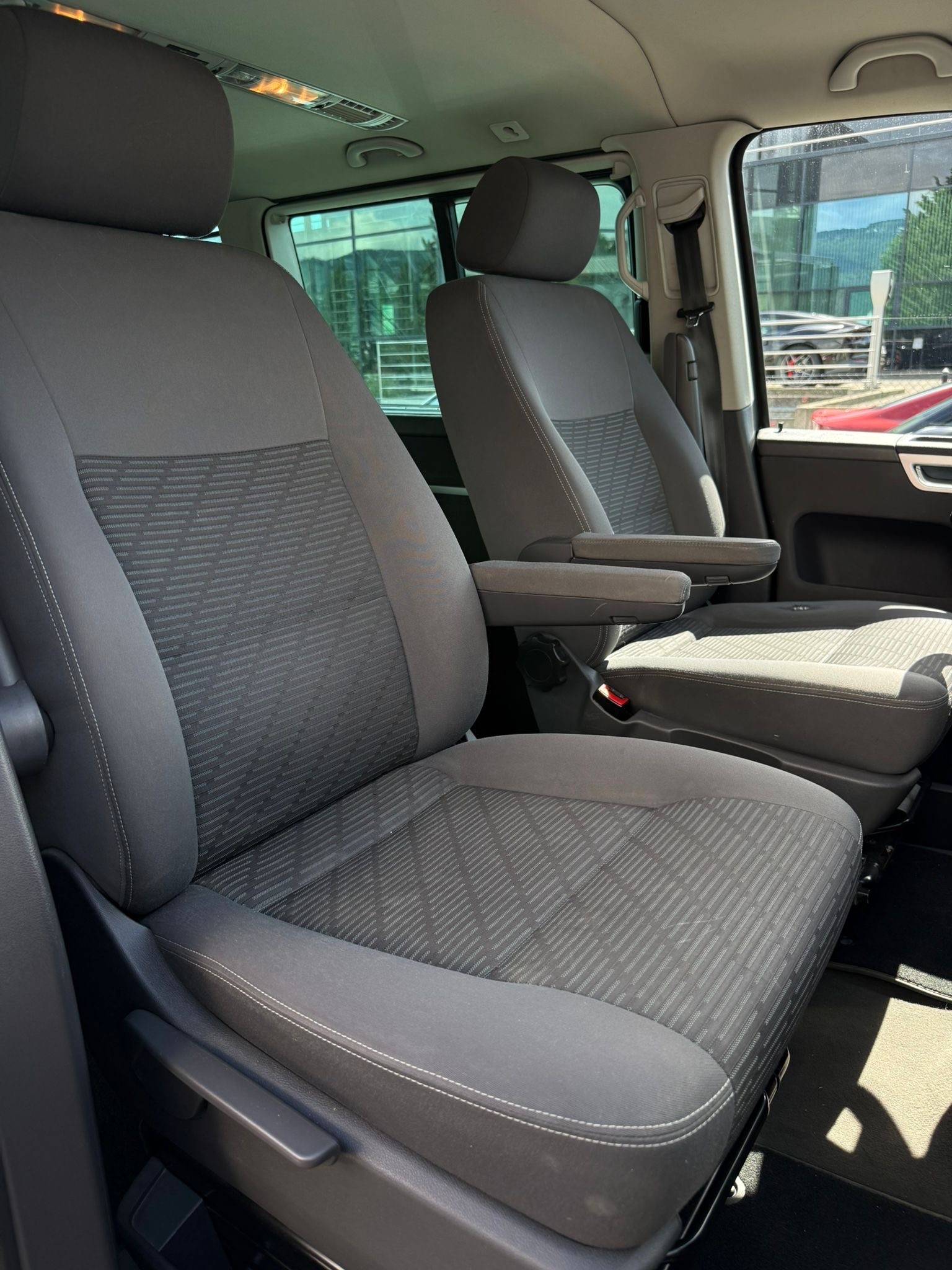 VW T5 Multivan 2.0 Bi-TDI CR Comfortline 4Motion DSG-image-7