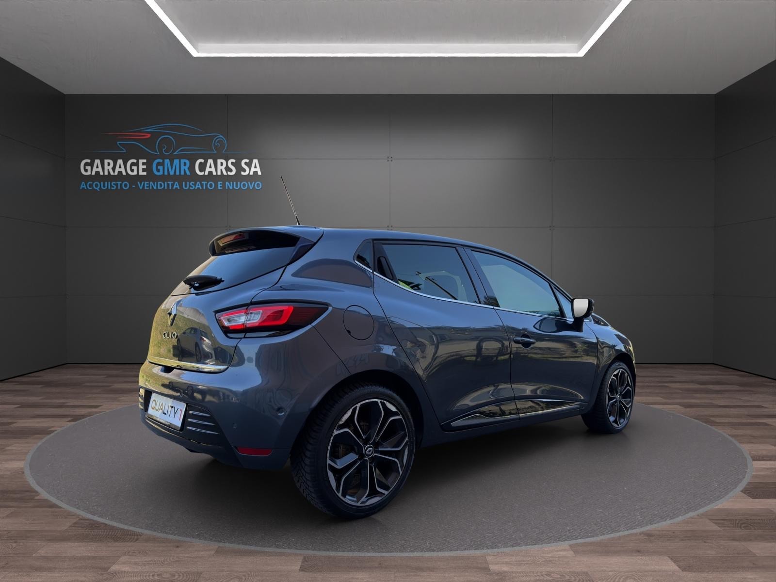 RENAULT Clio 1.2 16V T Swiss Edition EDC-image-5