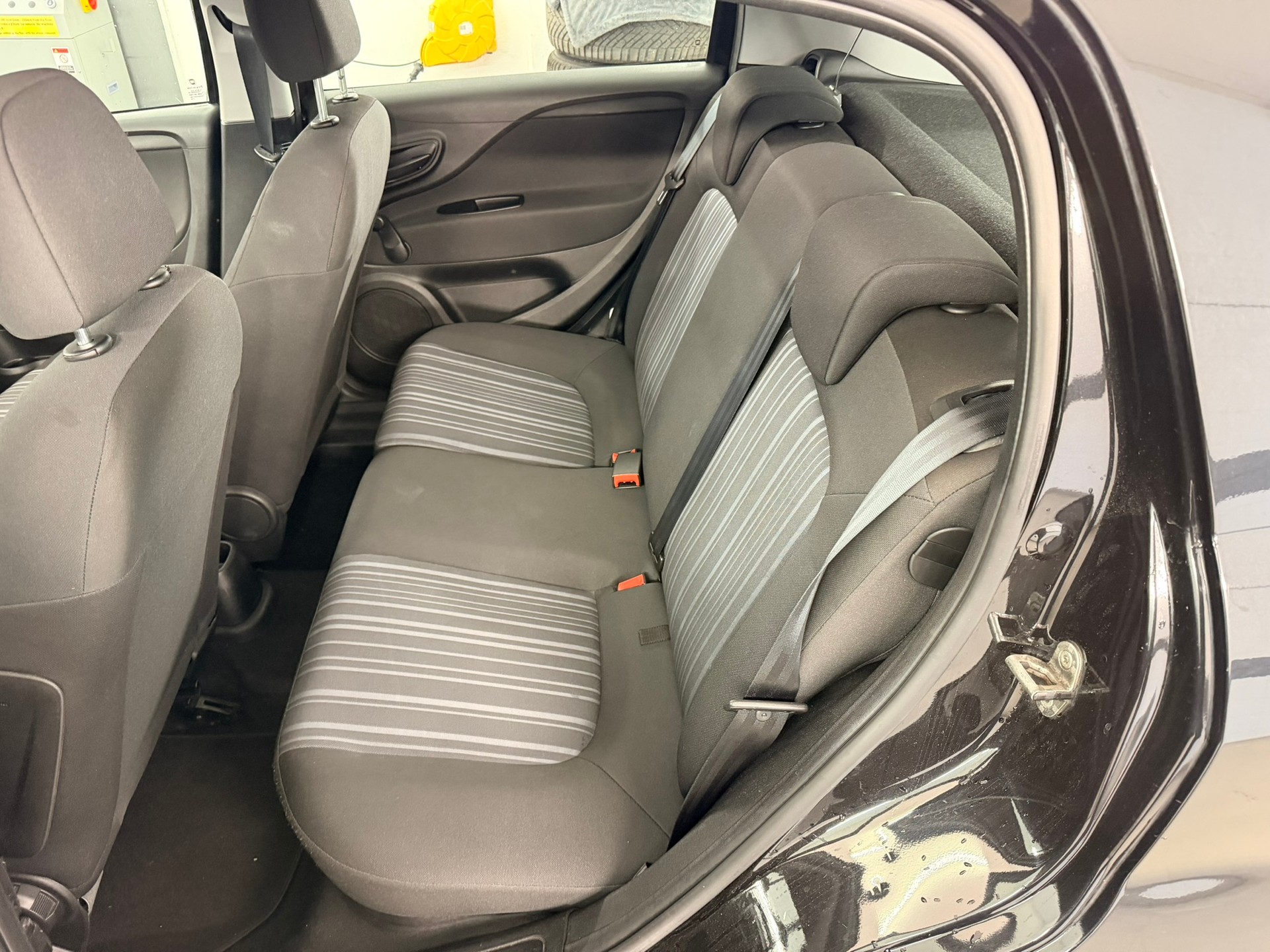 FIAT Punto Evo 1.4 MyLife Dualogic-image-6