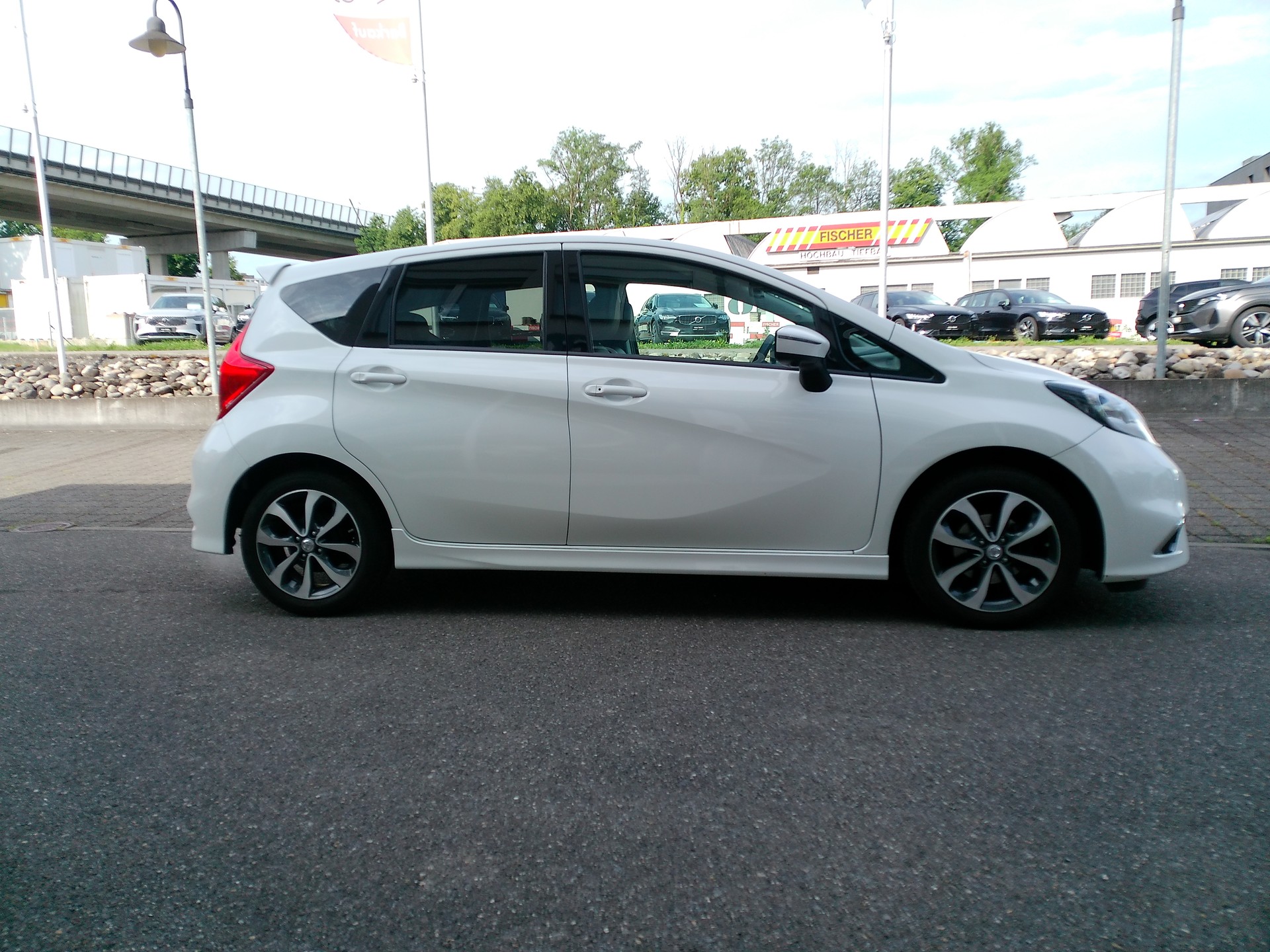 NISSAN Note 1.2 DIG-S tekna CVT-showroom-element-3