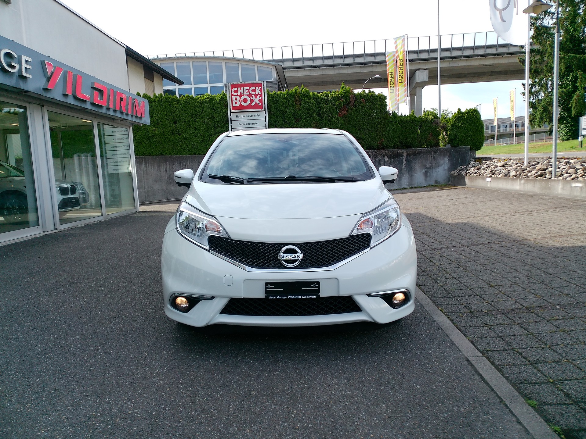 NISSAN Note 1.2 DIG-S tekna CVT-showroom-element-1