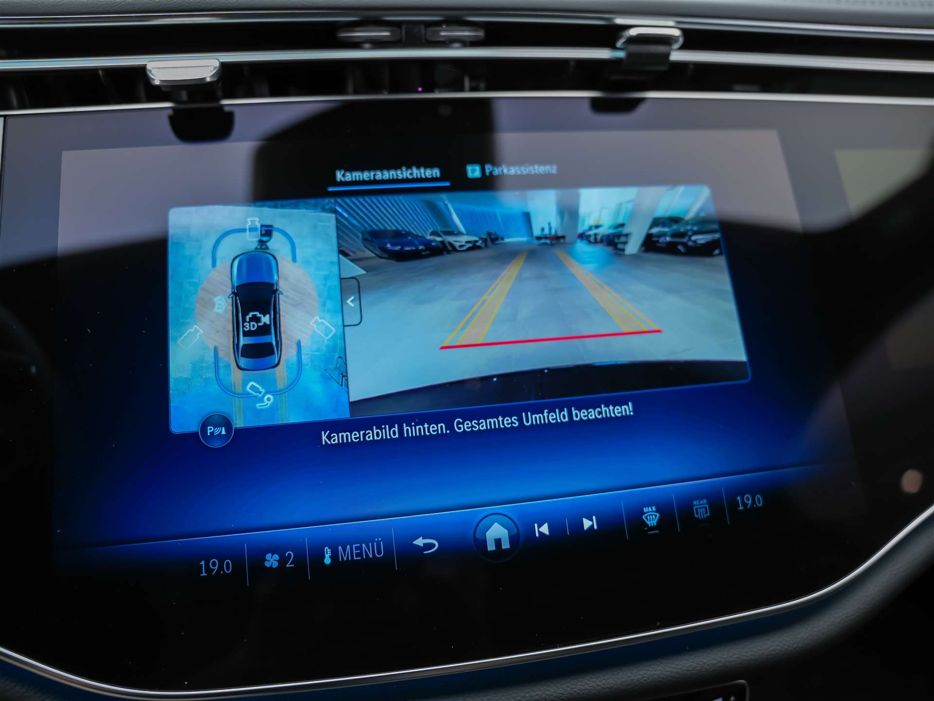 MERCEDES-BENZ E 220 d 4Matic 9G-Tronic *Werksgarantie*Superscreen*Burmester Soundsystem*360° Kamera*-image-40