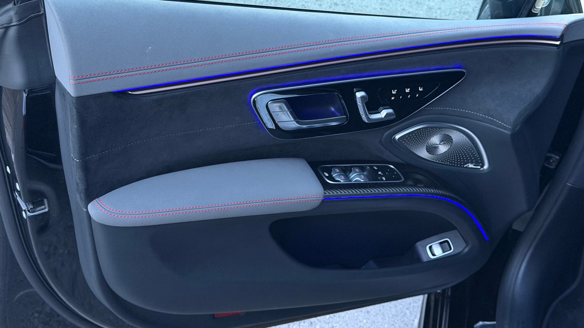 MERCEDES-BENZ EQS AMG 53 4Matic+ ♦️ 1.Hand*Traumausstattung*CH Fahrzeug♦️-image-24