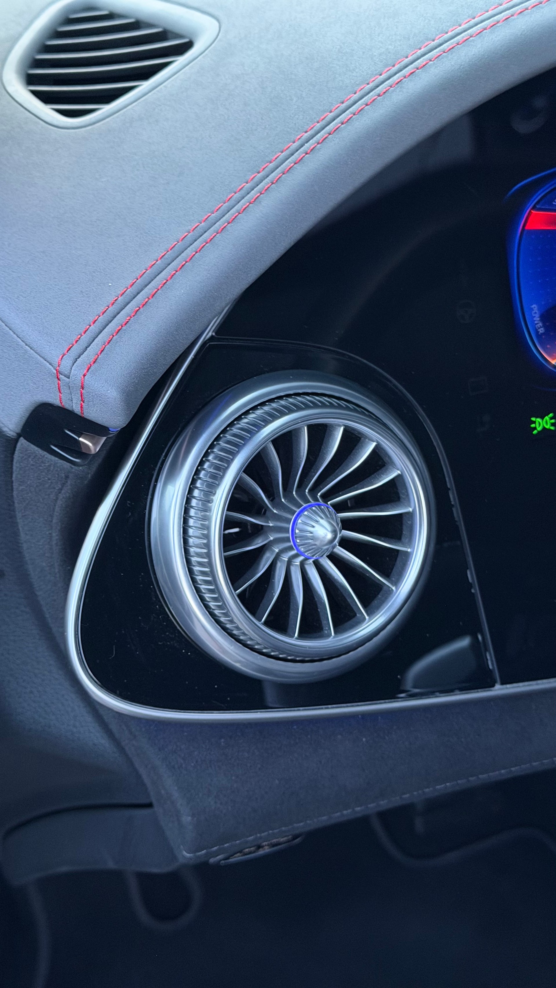 MERCEDES-BENZ EQS AMG 53 4Matic+ ♦️ 1.Hand*Traumausstattung*CH Fahrzeug♦️-image-25