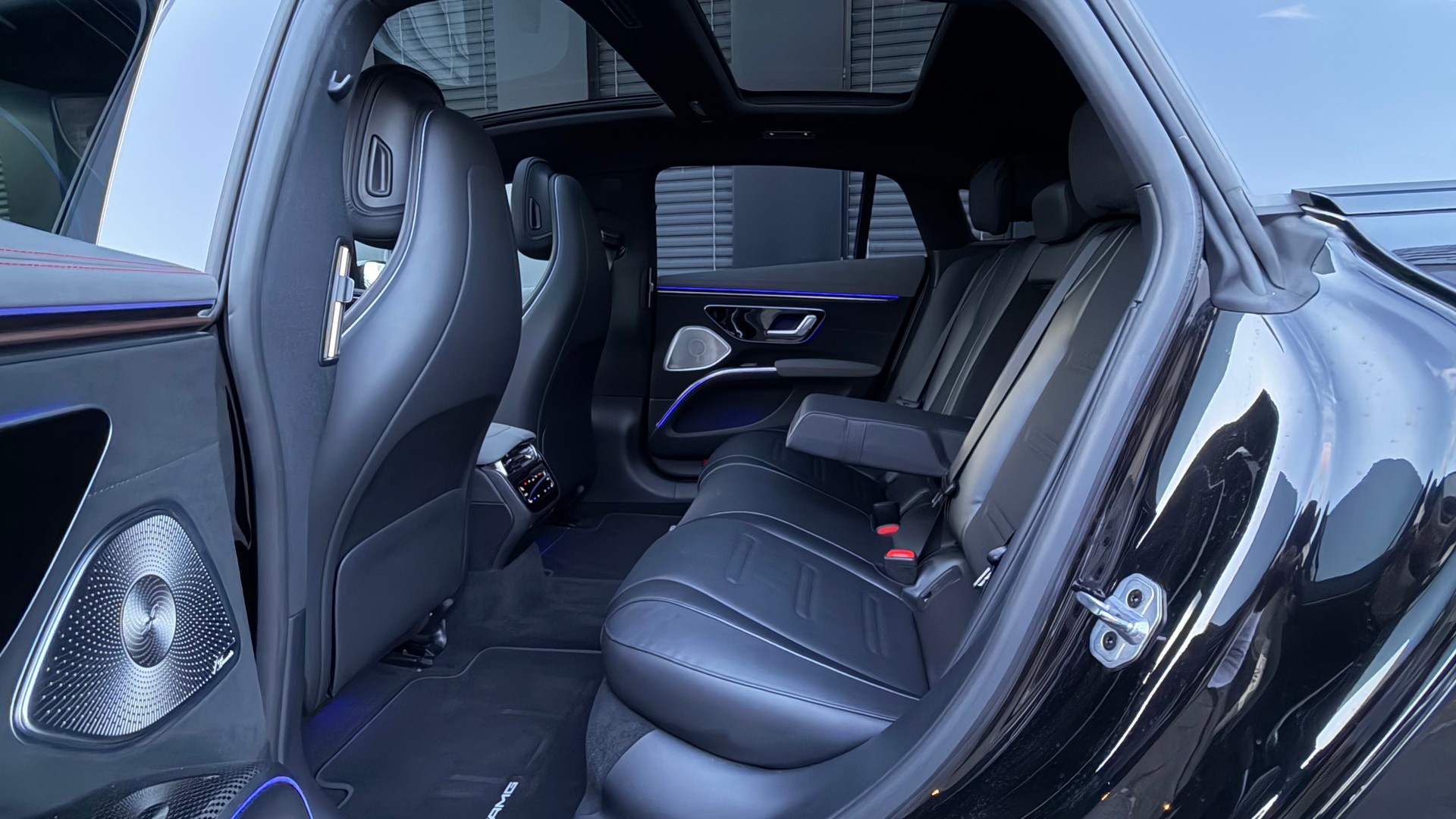 MERCEDES-BENZ EQS AMG 53 4Matic+ ♦️ 1.Hand*Traumausstattung*CH Fahrzeug♦️-image-26