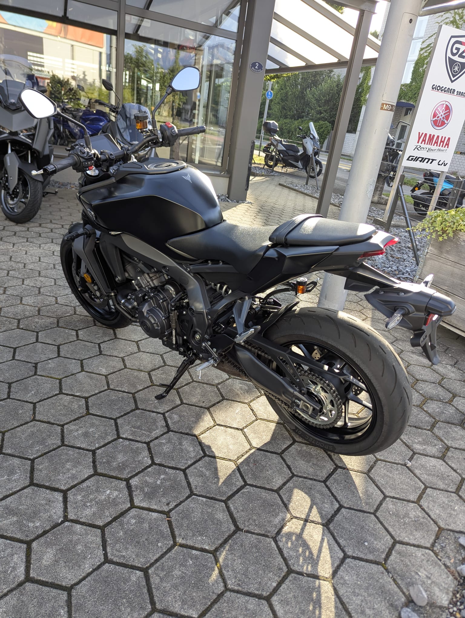 YAMAHA MT-09-image-3