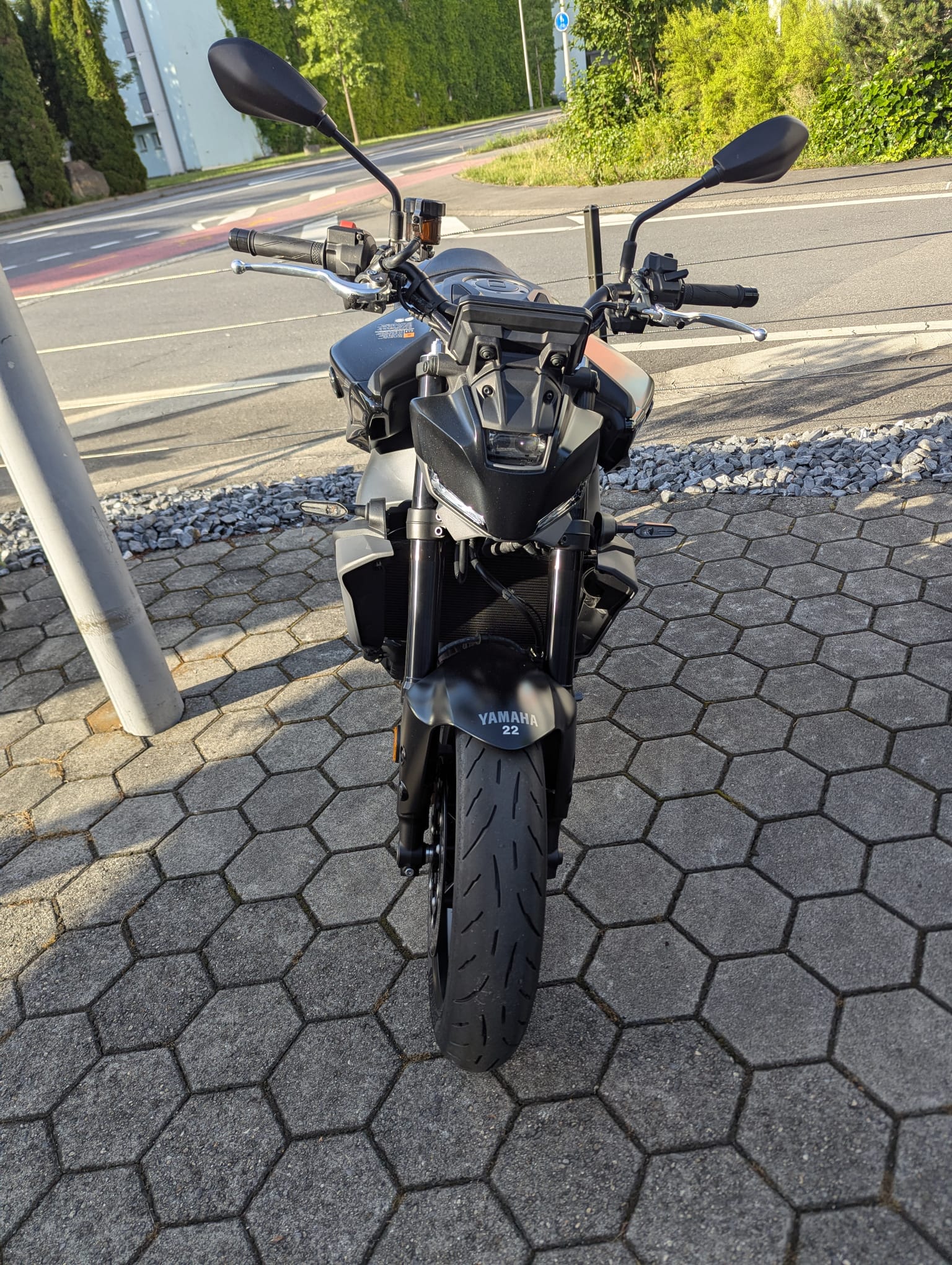 YAMAHA MT-09-image-2