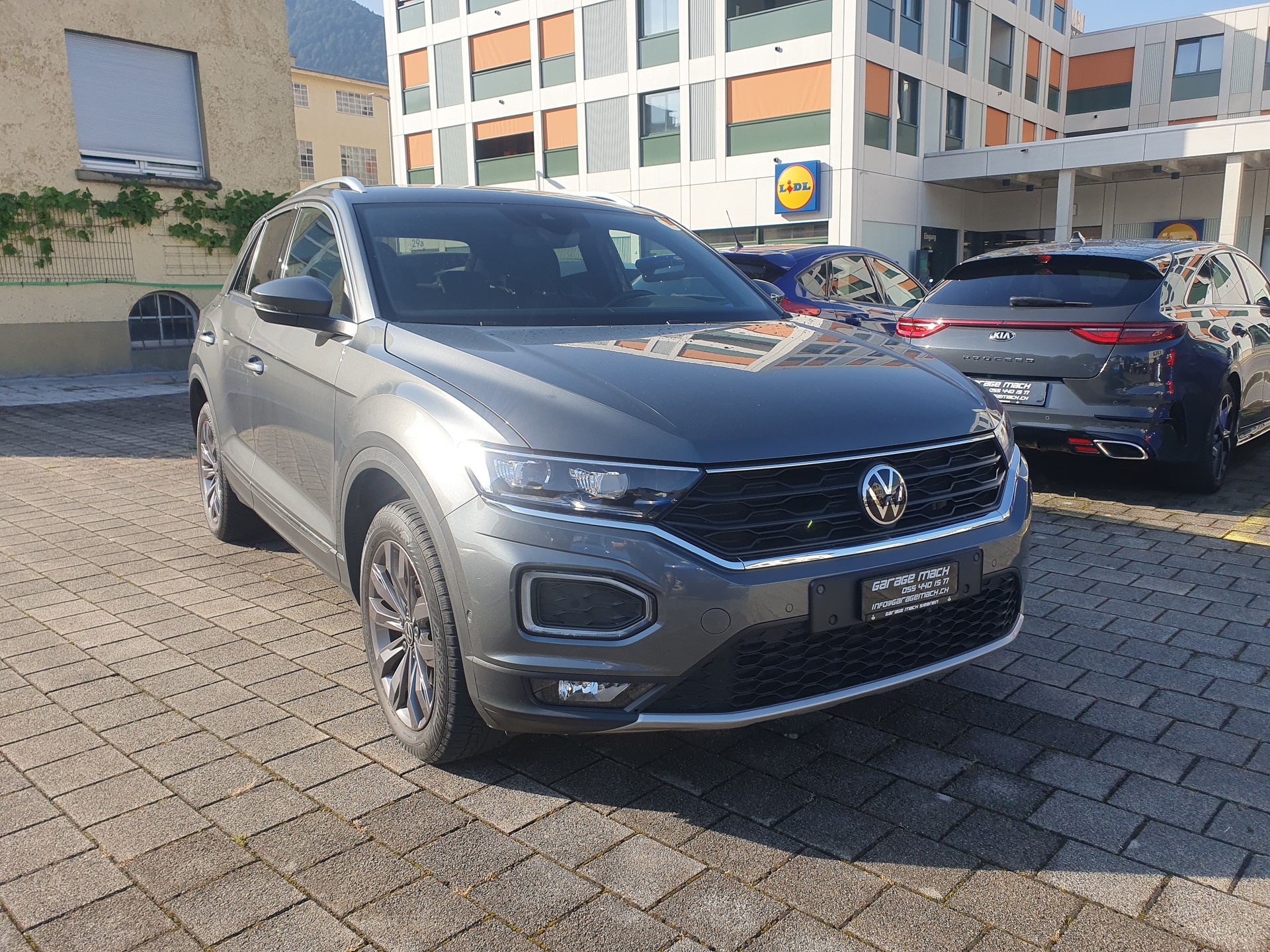 VW T-Roc 2.0 TSI Advance DSG 4Motion