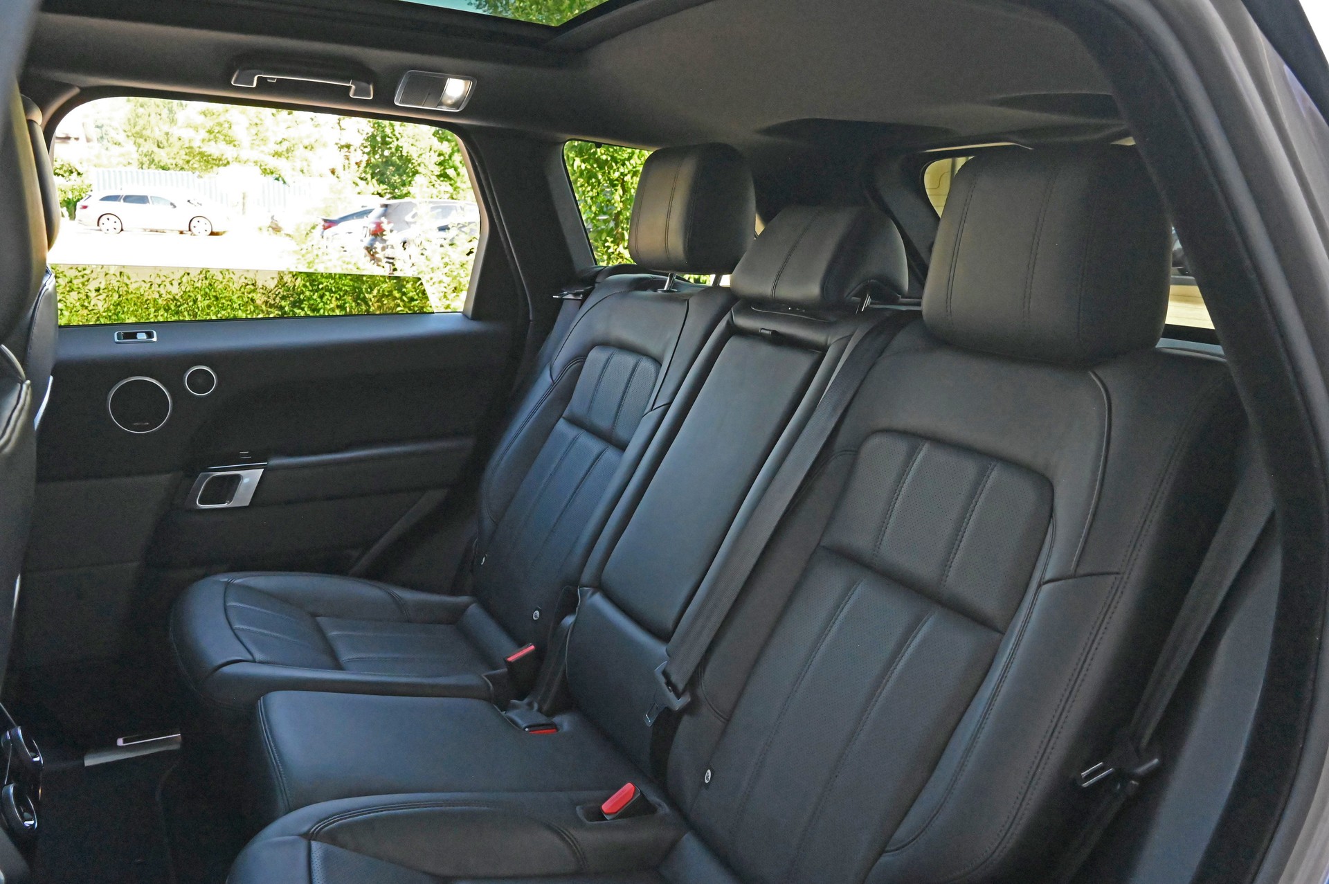 LAND ROVER Range Rover Sport D300 3.0D I6 MHEV HSE Dynamic Automatic-image-18