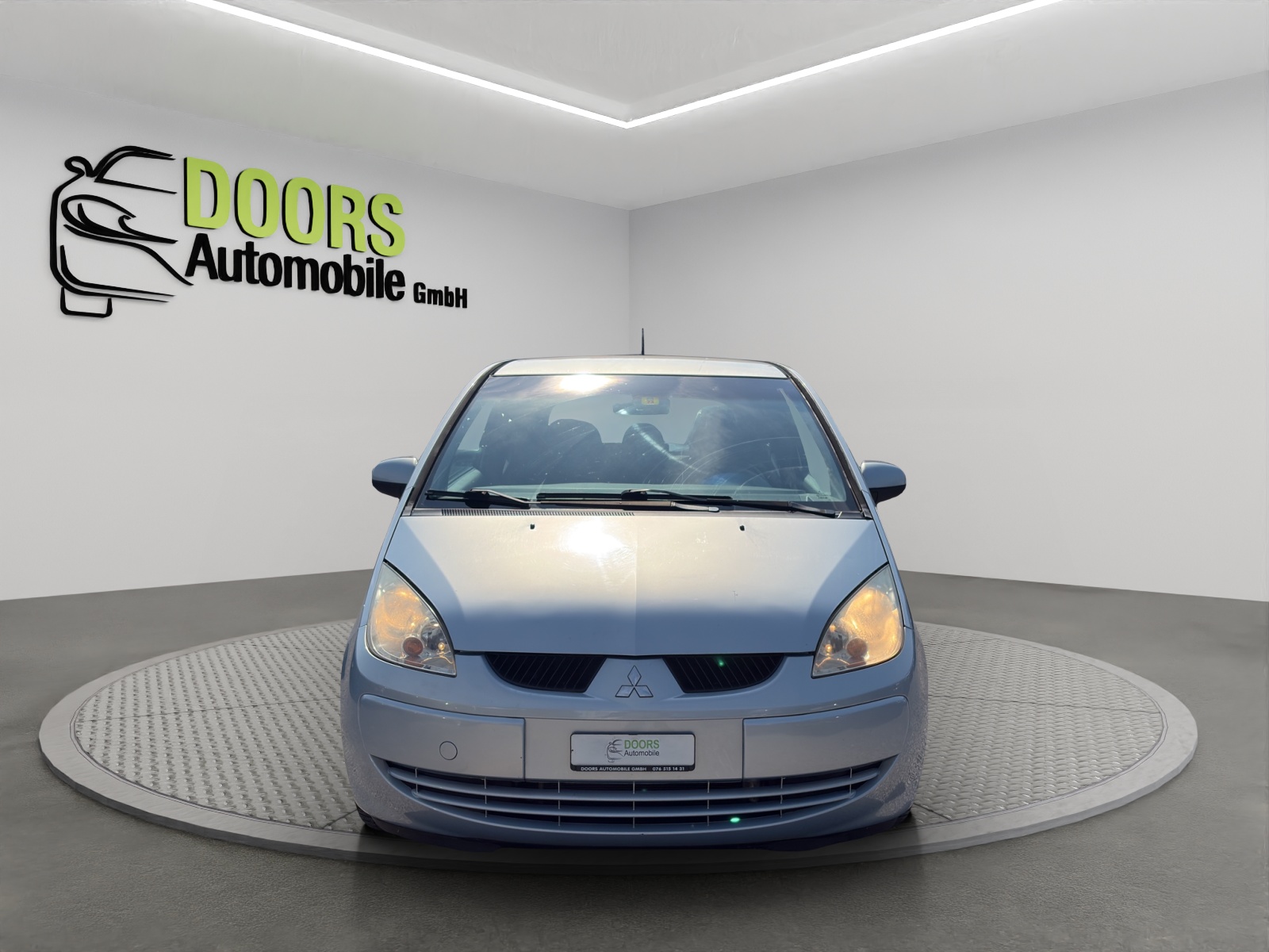 MITSUBISHI Colt 1.3 16V Invite-showroom-element-1