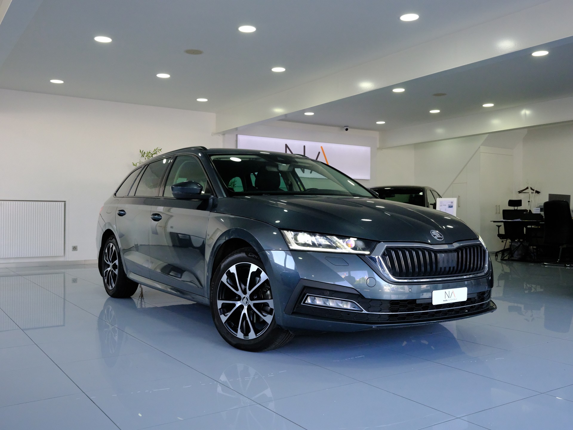 SKODA Octavia Combi 2.0 TDI DSG Style