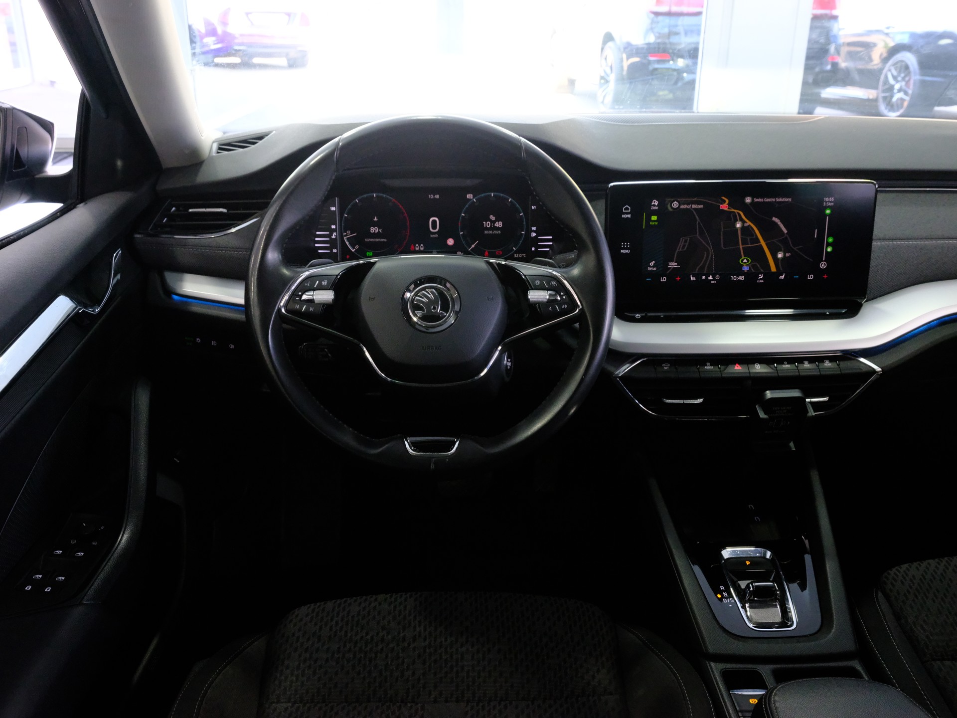 SKODA Octavia Combi 2.0 TDI DSG Style-image-10