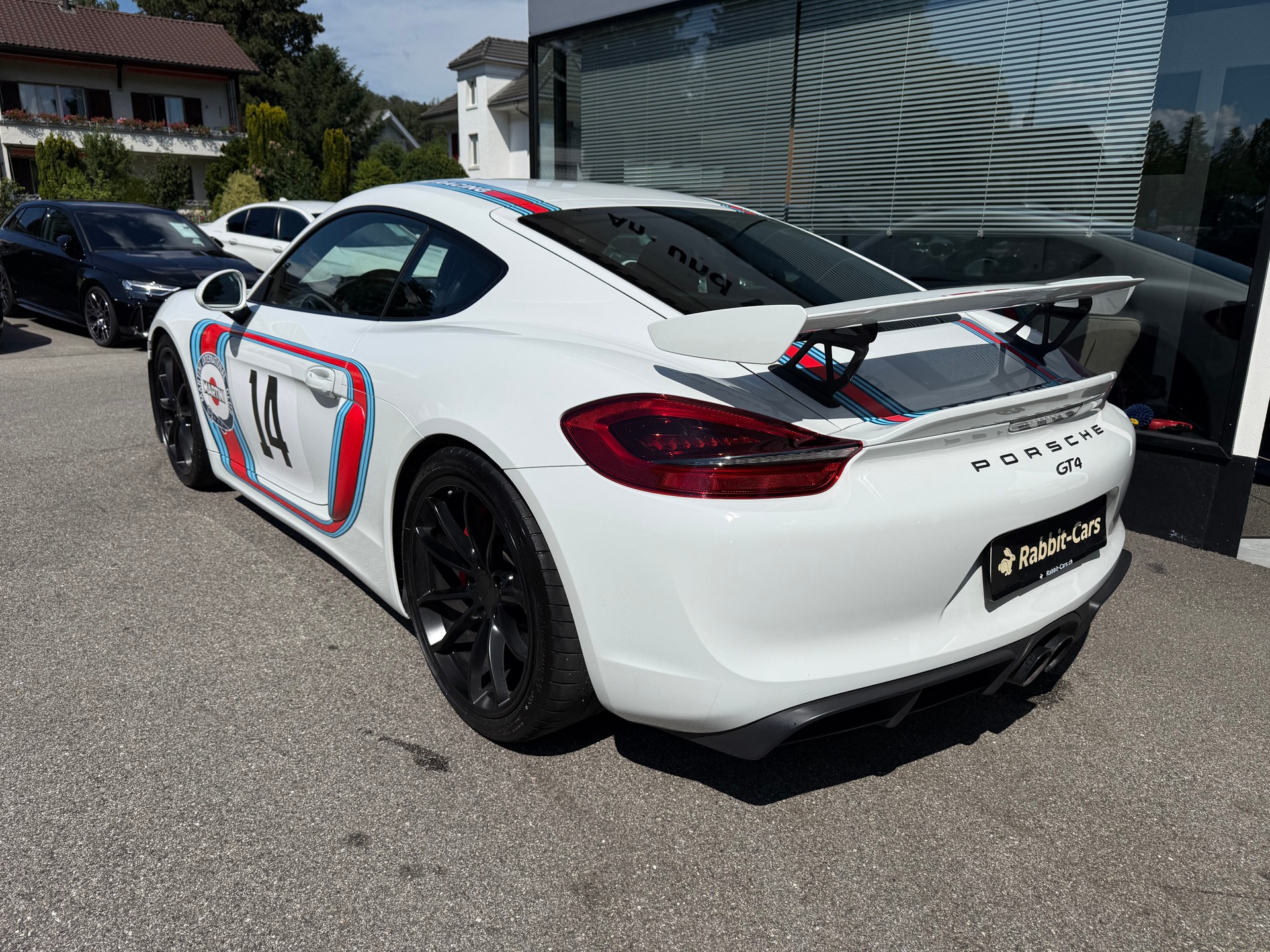 PORSCHE Cayman GT4-image-4