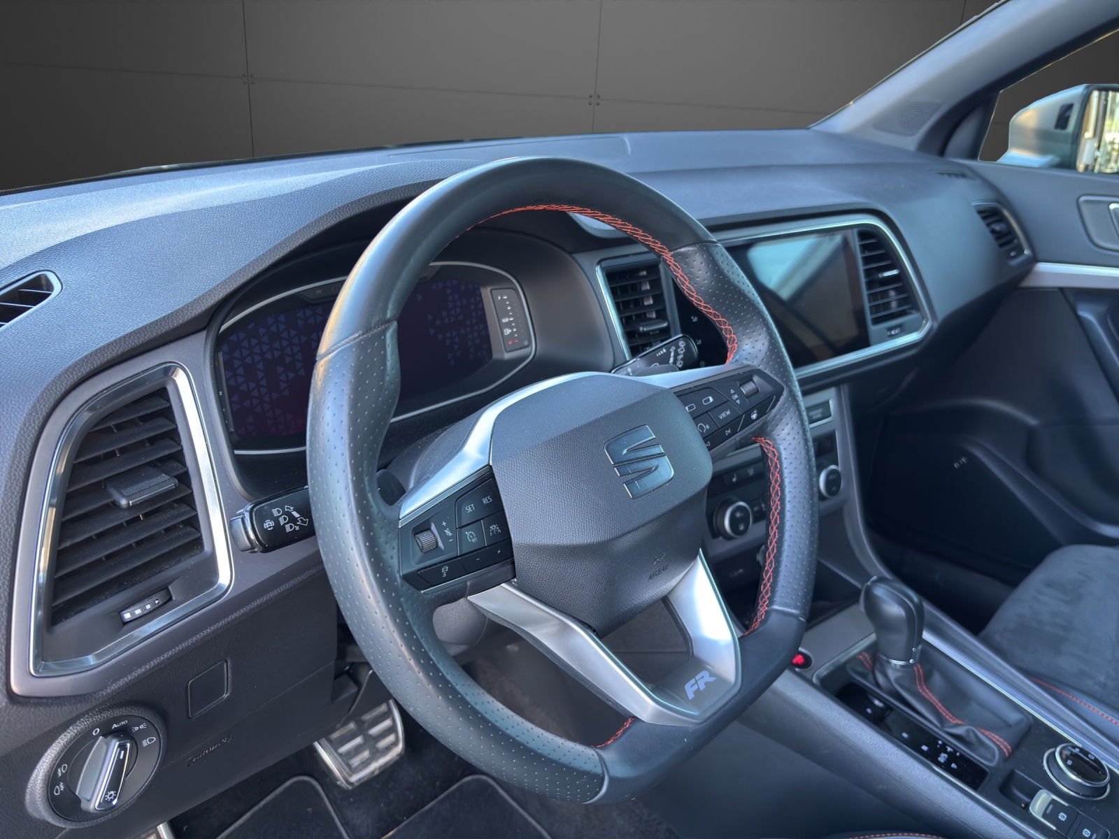 SEAT Ateca 1.5 TSI EVO Hola FR DSG-showroom-element-3