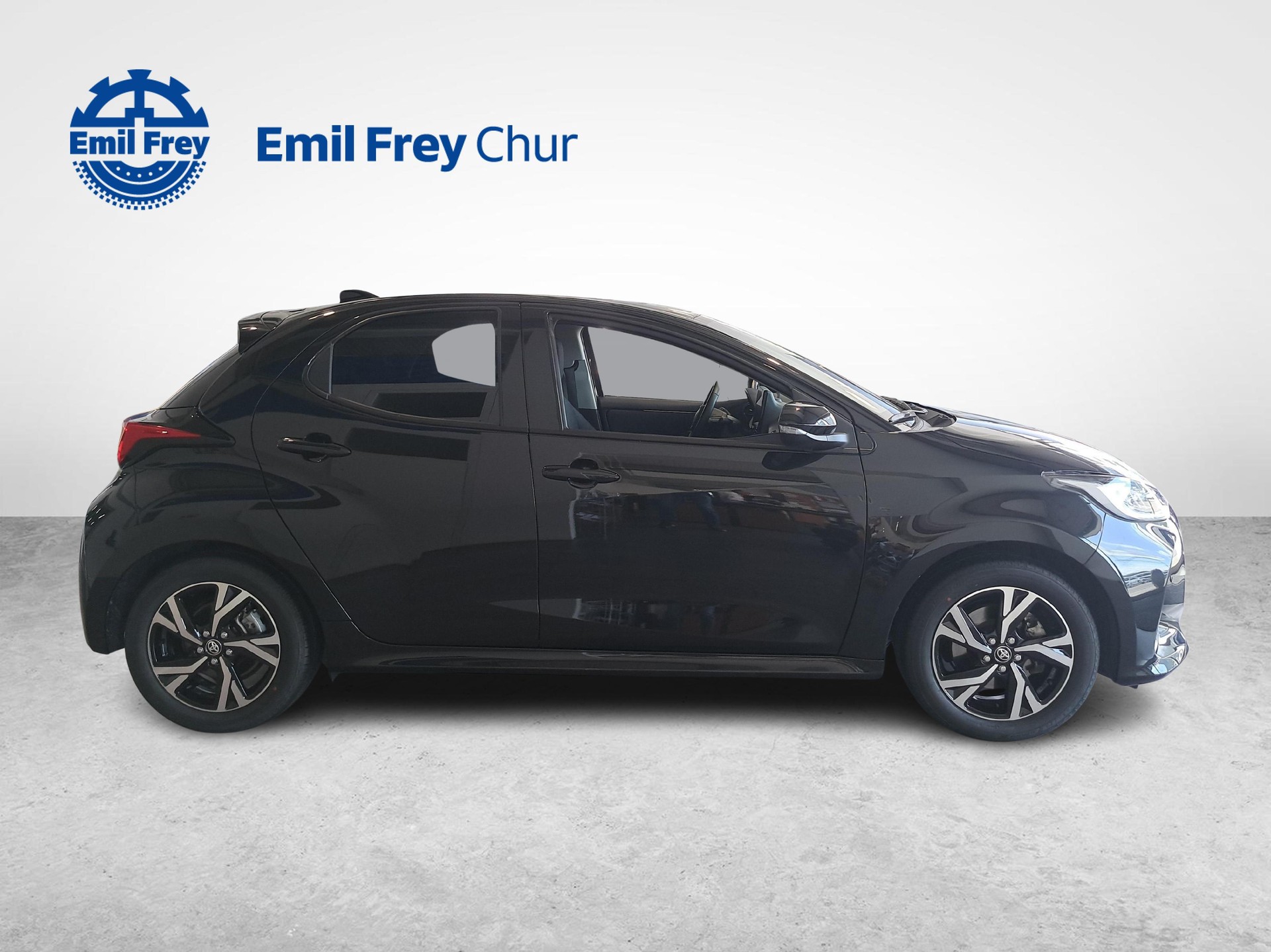 TOYOTA Yaris 1.5 VVT-i HSD Trend-image-5