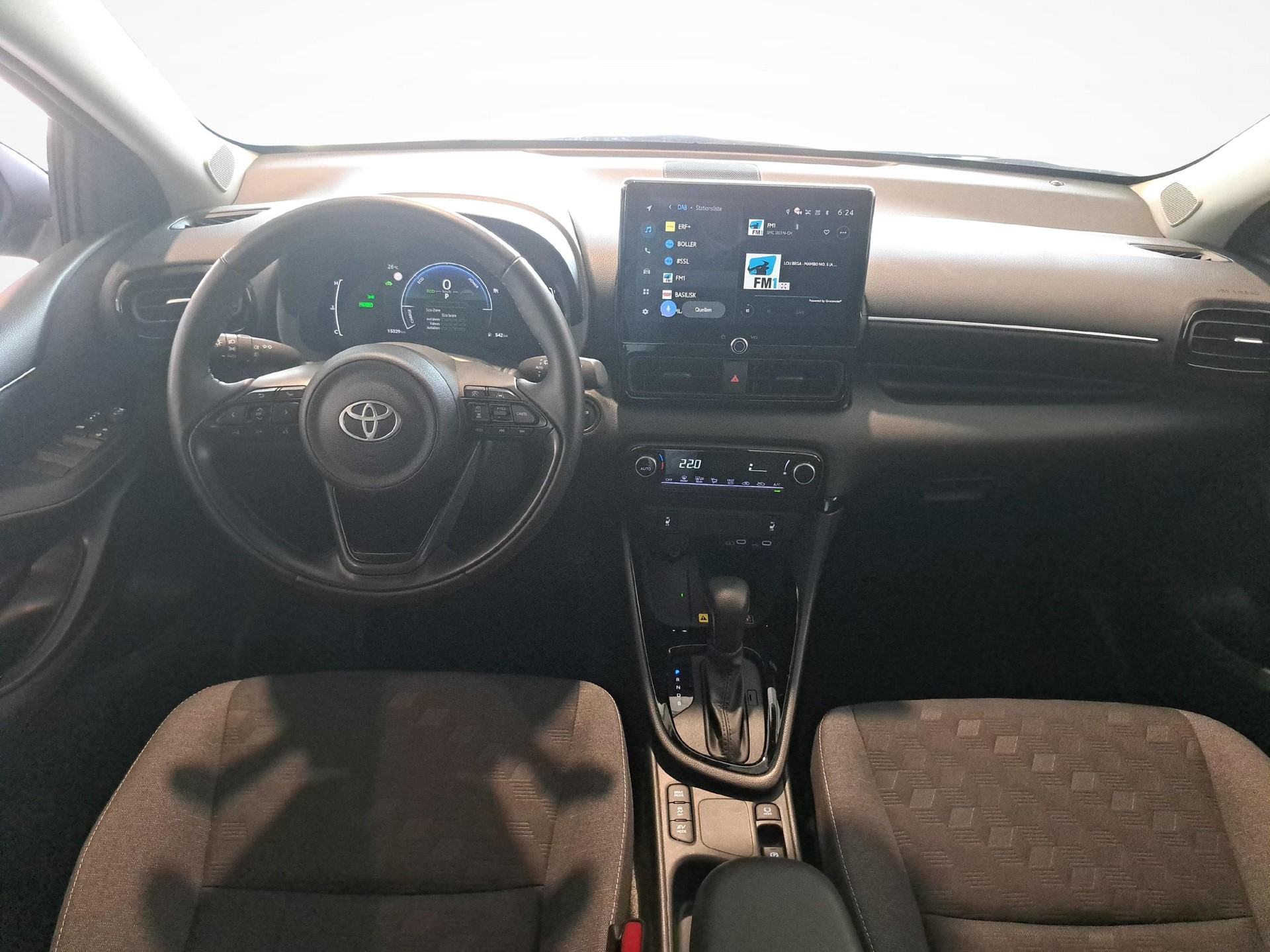 TOYOTA Yaris 1.5 VVT-i HSD Trend-image-8