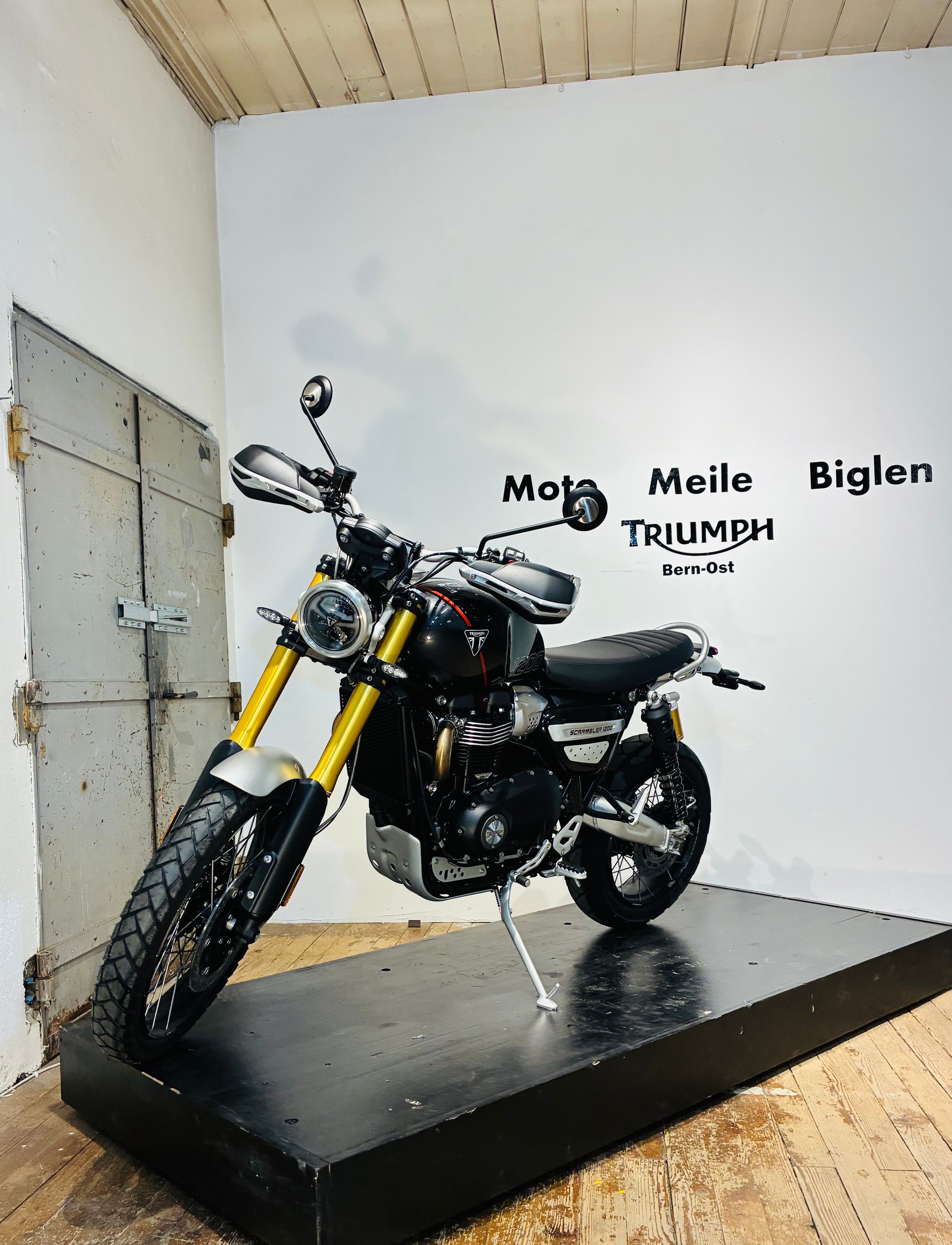 TRIUMPH Scrambler 1200 XE-image-2