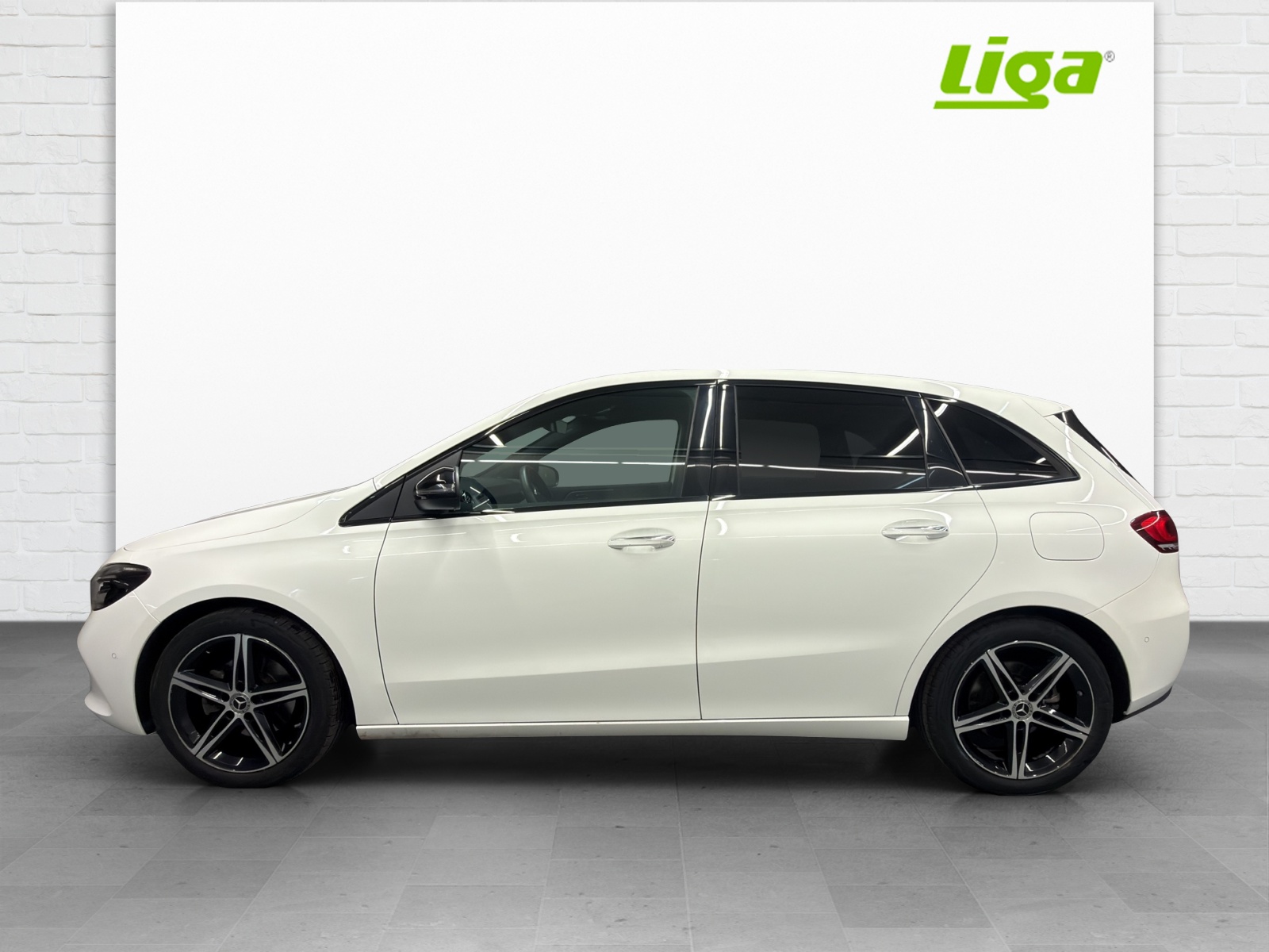MERCEDES-BENZ B 200 Progressive-showroom-element-2