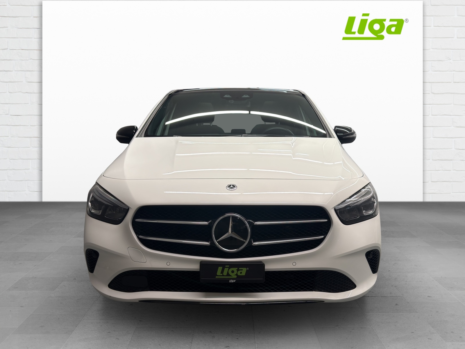 MERCEDES-BENZ B 200 Progressive-showroom-element-1