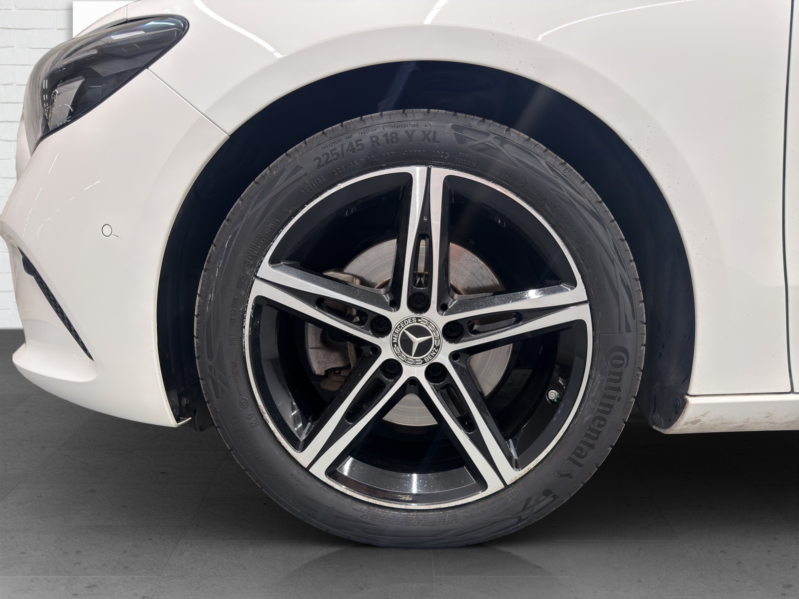 MERCEDES-BENZ B 200 Progressive-image-5