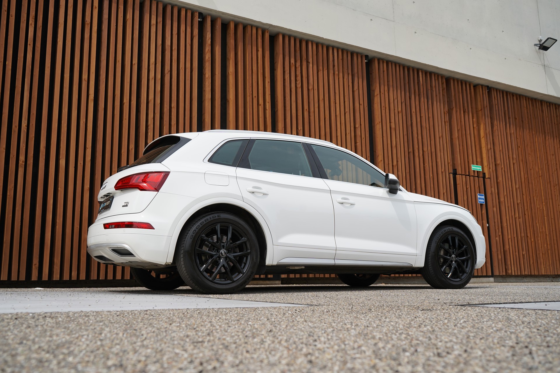 AUDI Q5 2.0 TDI SPORT BLACK QUATTRO S-TRONIC l 190 PS-image-10