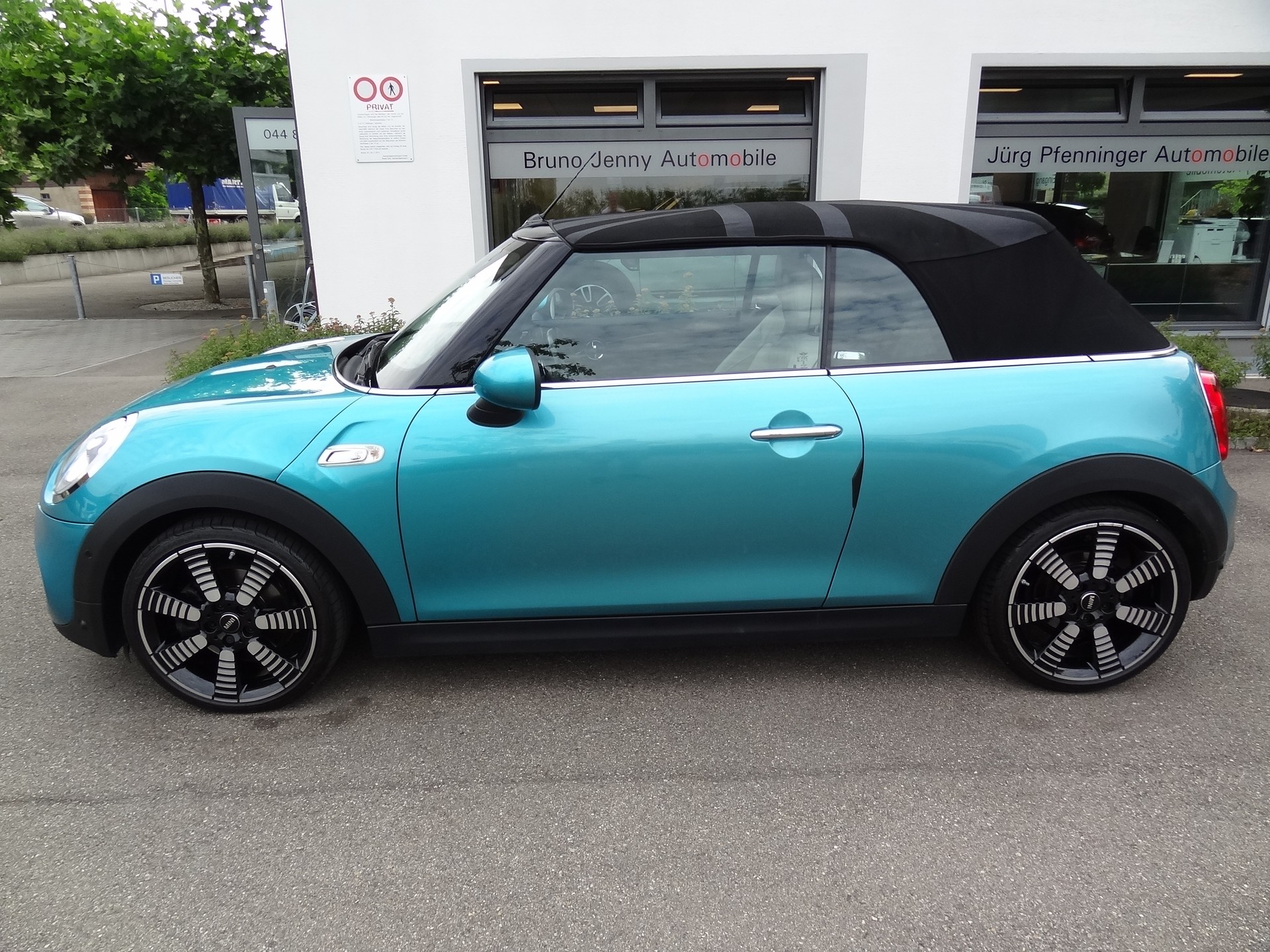 MINI Cooper S Cabriolet Steptronic-showroom-element-3