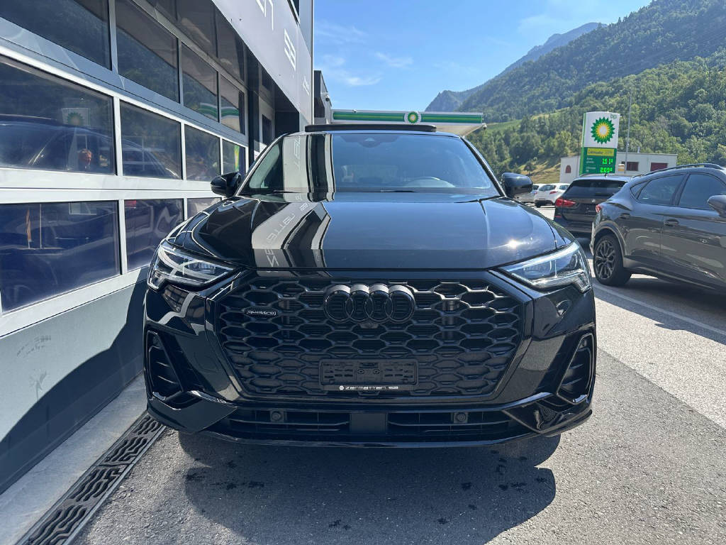 AUDI Q3 Sportback 2.0 40 TFSI Sline quattro - CH-showroom-element-2