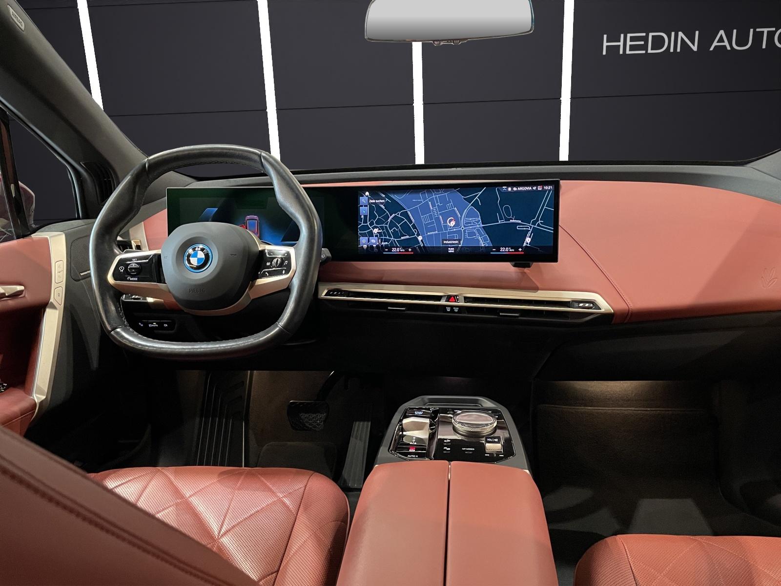 BMW iX xDrive40 SPORTPAKET Attraktiven Leasingzinssatz ab 1,9 % bei Abschluss einer BMW Fahrzeugversicherung.-image-18