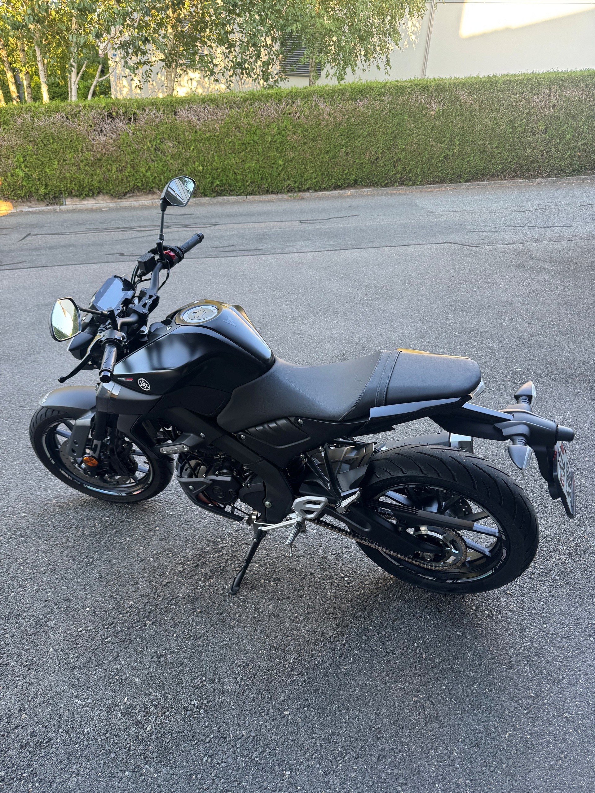 YAMAHA MT-125 ABS-image-2