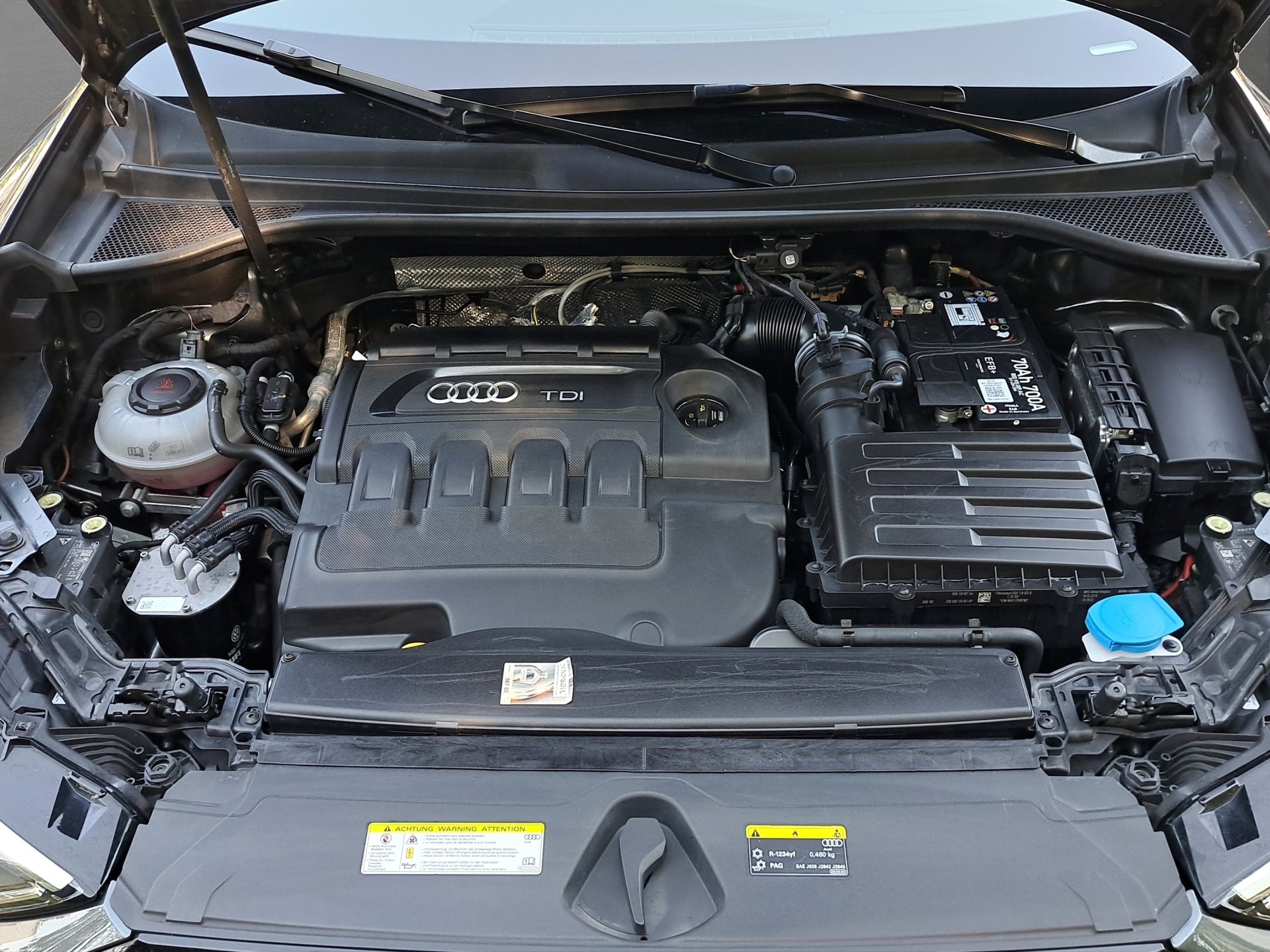 AUDI Q3 40 TDI S line quattro S-tronic *Optikpaket schwarz/mega Ausstattung/Anhängerkupplung*-image-13