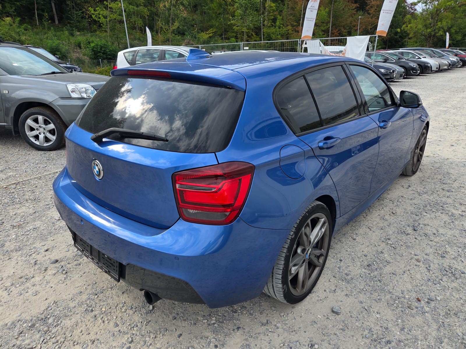 BMW M135i xDrive Steptronic-image-8