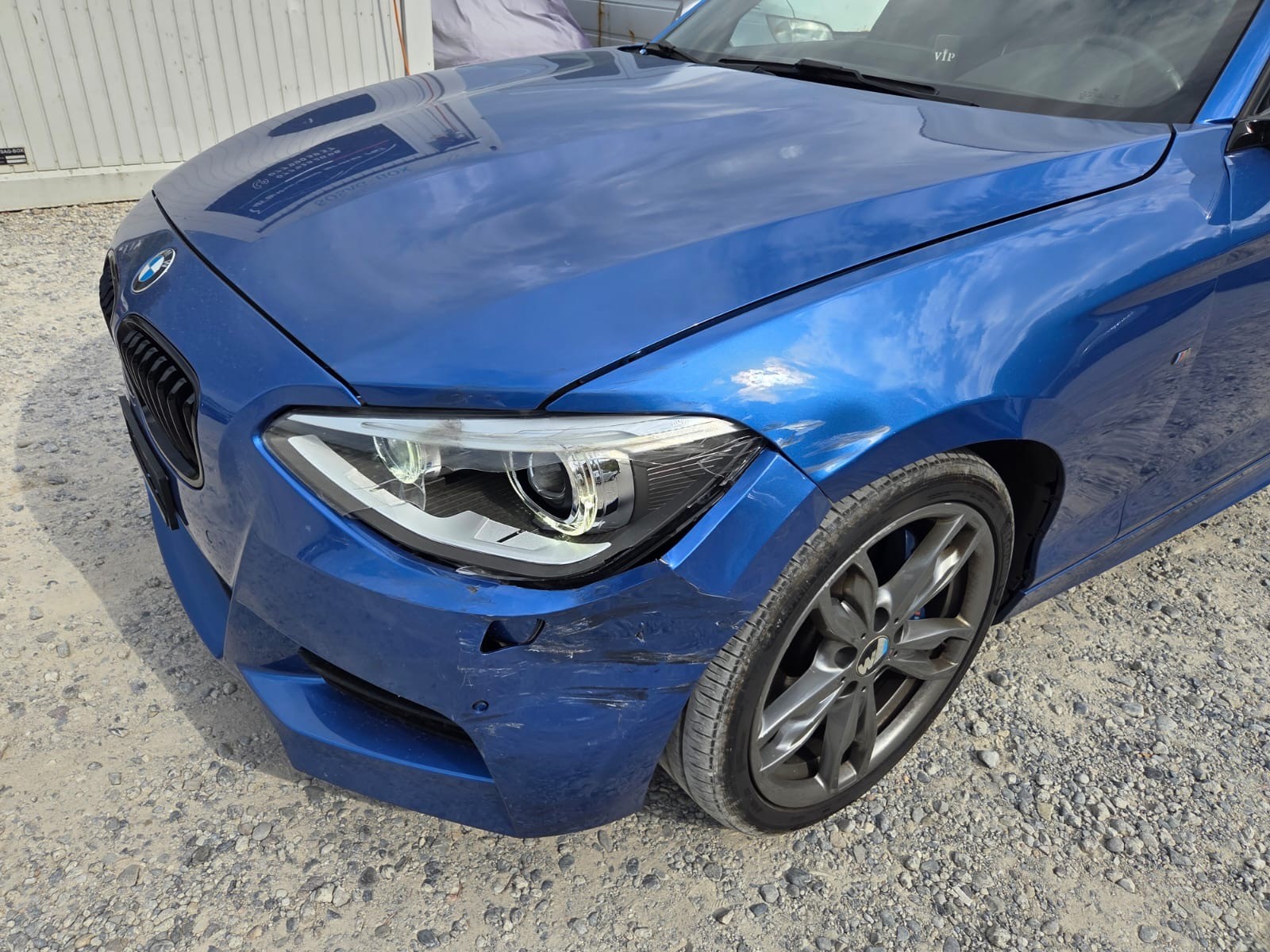 BMW M135i xDrive Steptronic-image-4