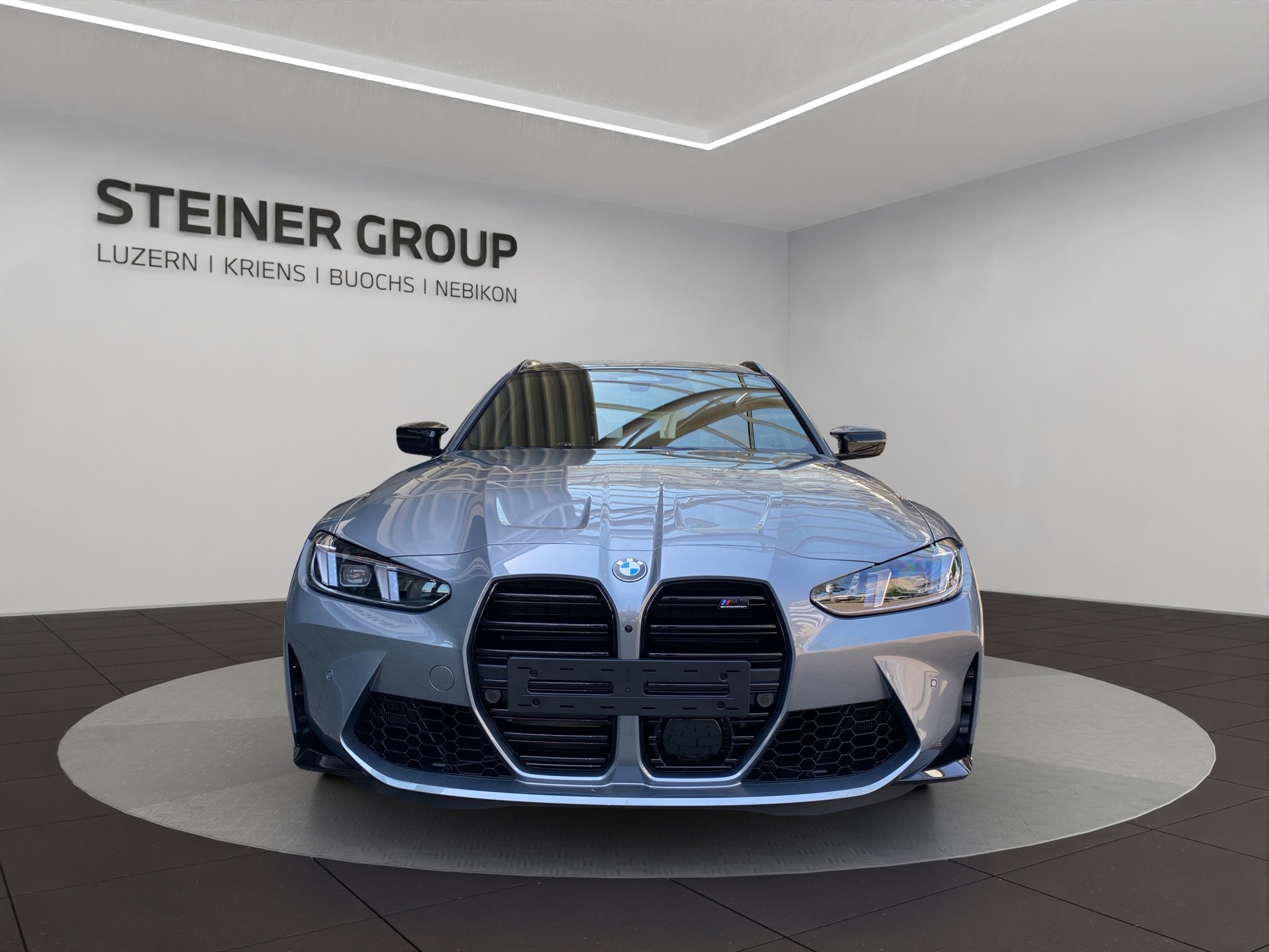 BMW M3 Touring xDrive Competition M-showroom-element-1