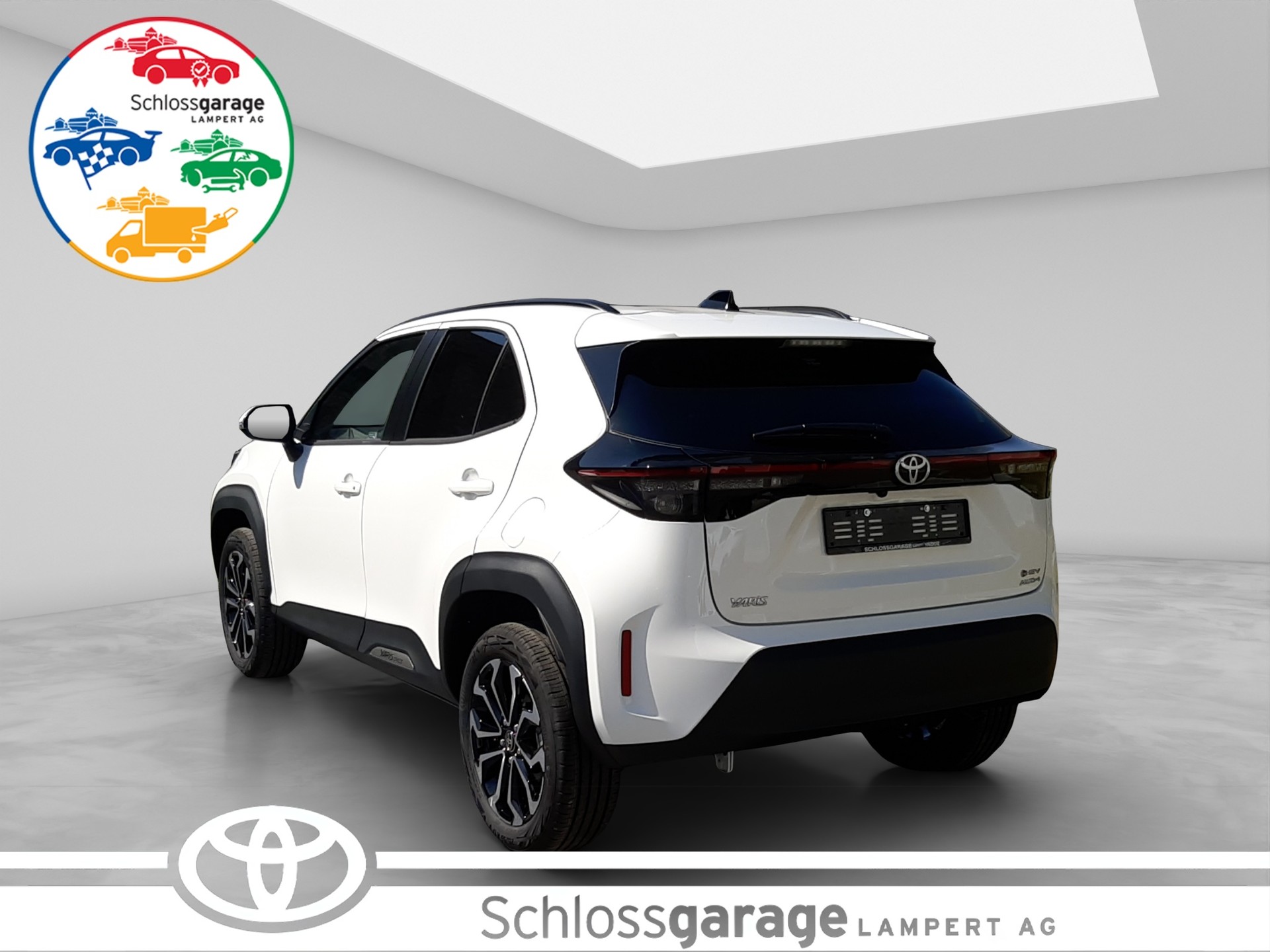 TOYOTA Yaris Cross 1.5 VVT-i HSD Trend AWD-i-showroom-element-3