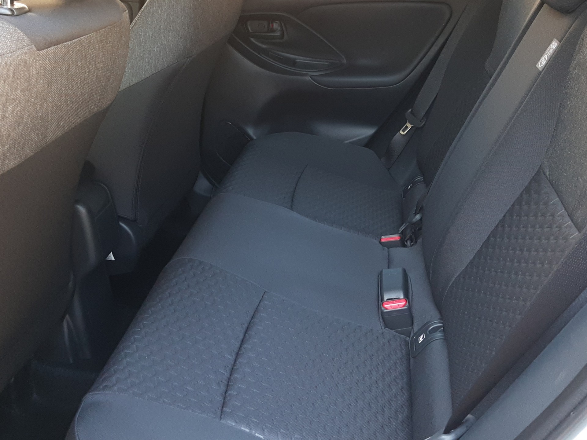 TOYOTA Yaris Cross 1.5 VVT-i HSD Trend AWD-i-image-12