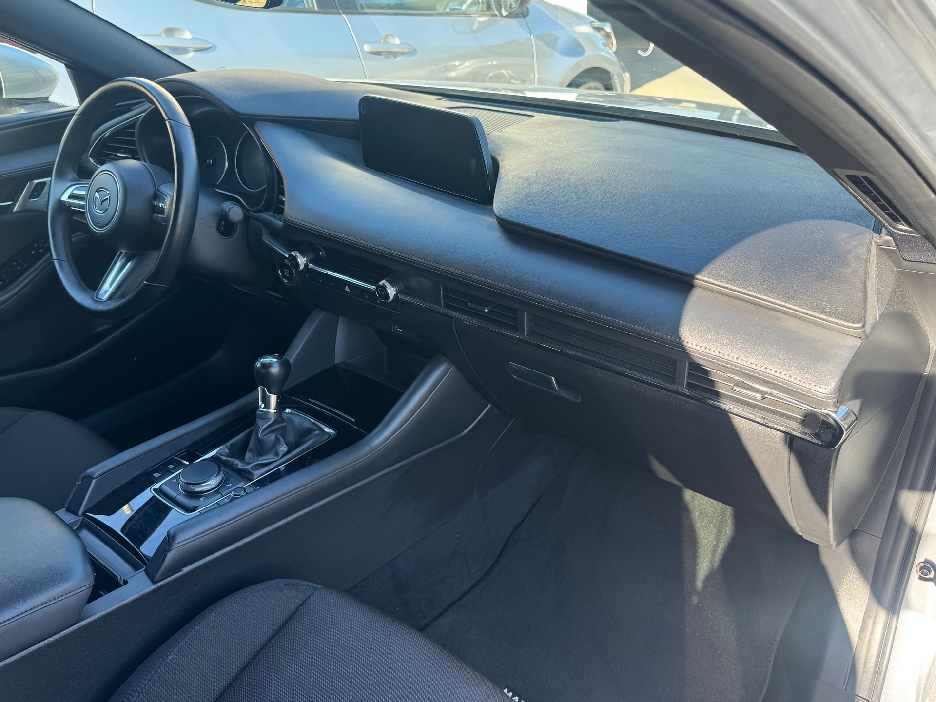 MAZDA 3 Hatchback SKYACTIV-G M Hybrid 122 Ambition-image-8