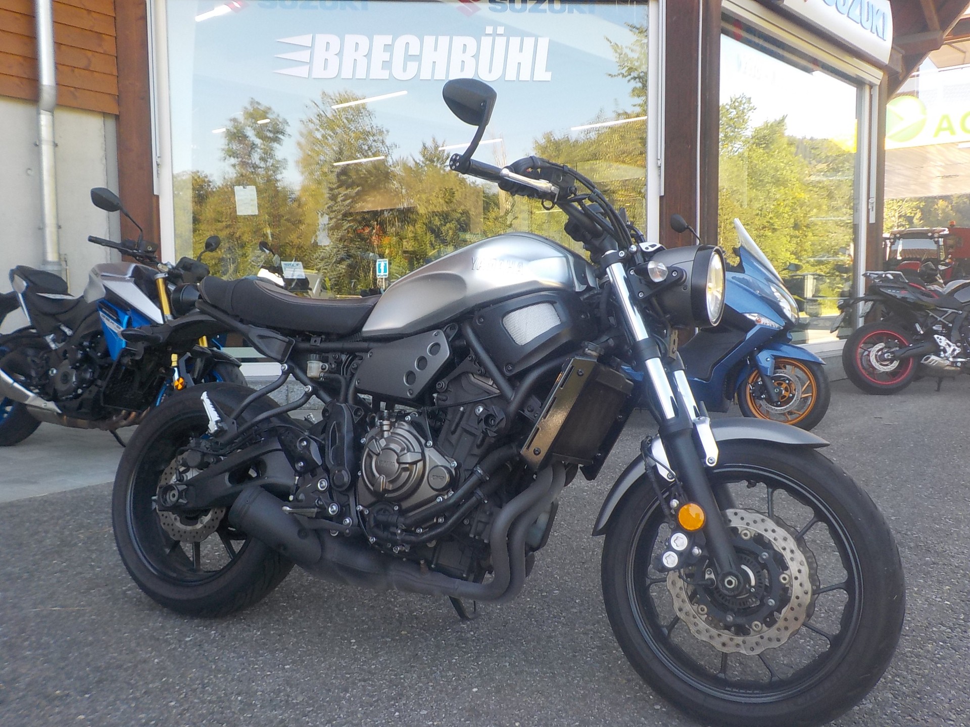 YAMAHA XSR 700-image-0
